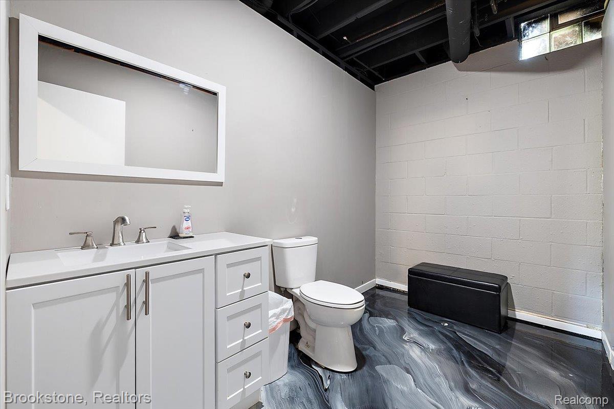 53641 Buckingham Lane
