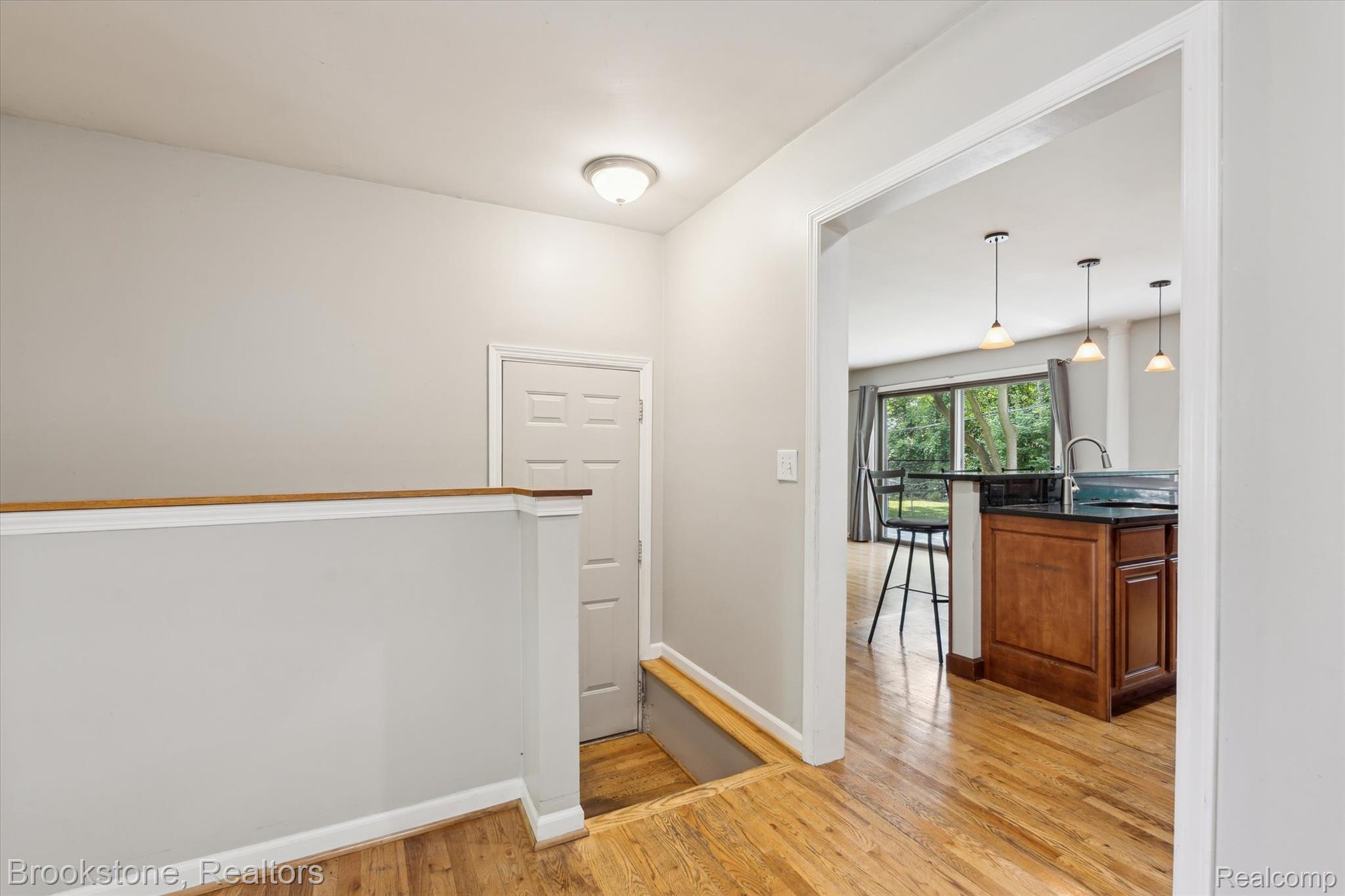 6055 Cramlane Drive