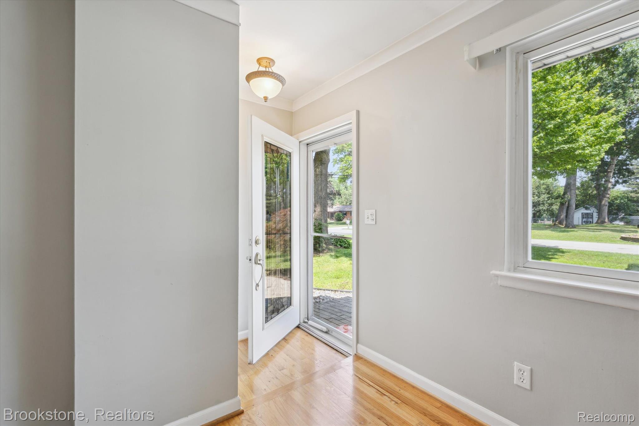 6055 Cramlane Drive