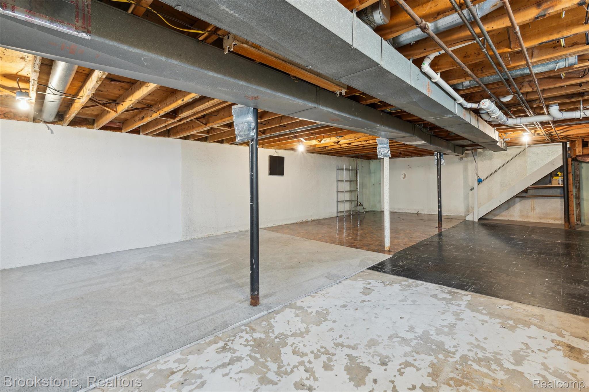 6055 Cramlane Drive