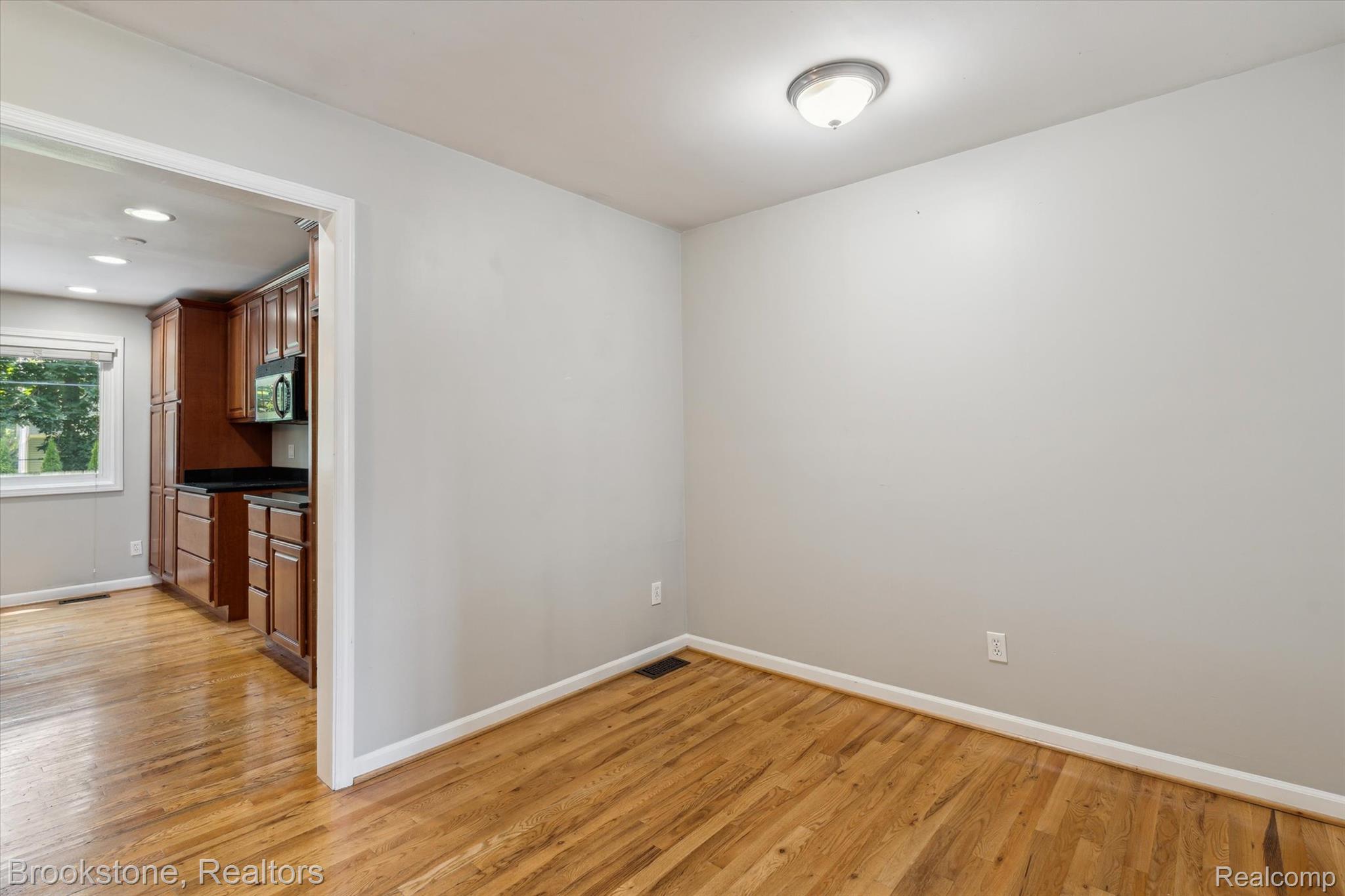 6055 Cramlane Drive