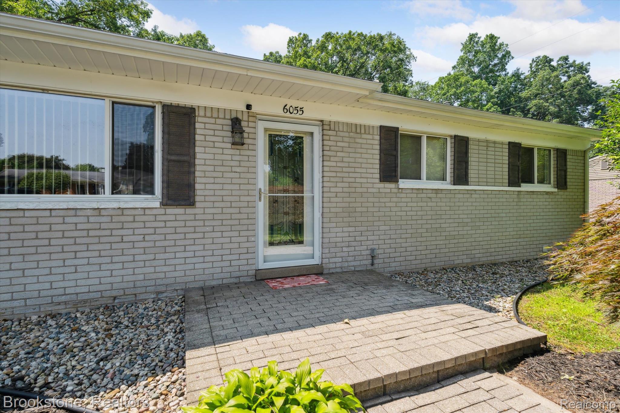 6055 Cramlane Drive
