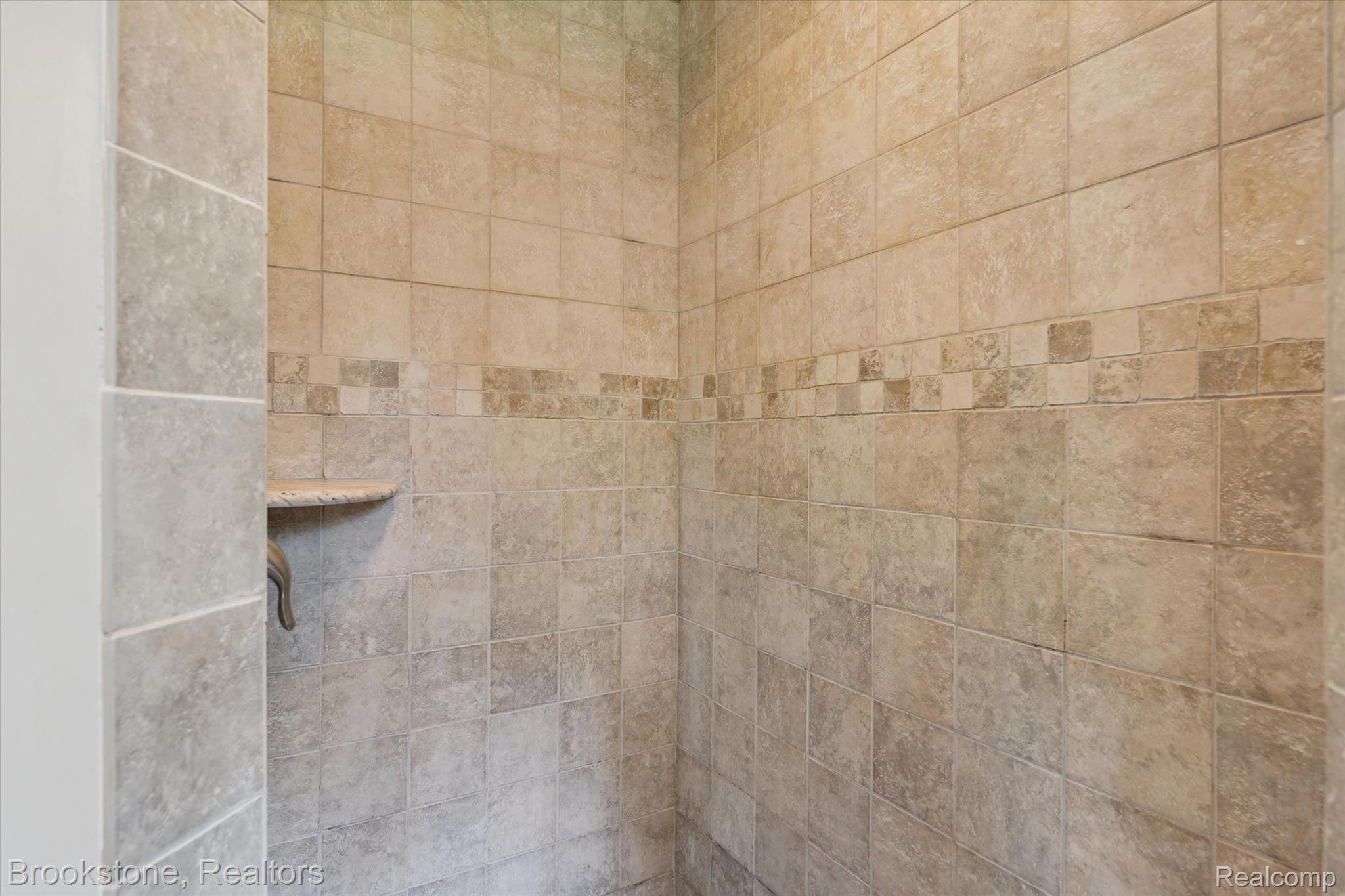 6055 Cramlane Drive