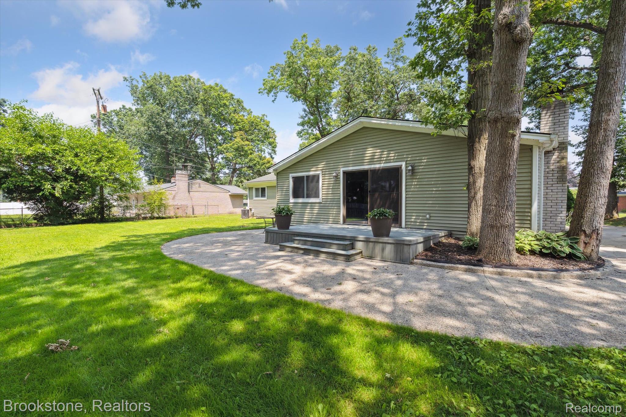 6055 Cramlane Drive