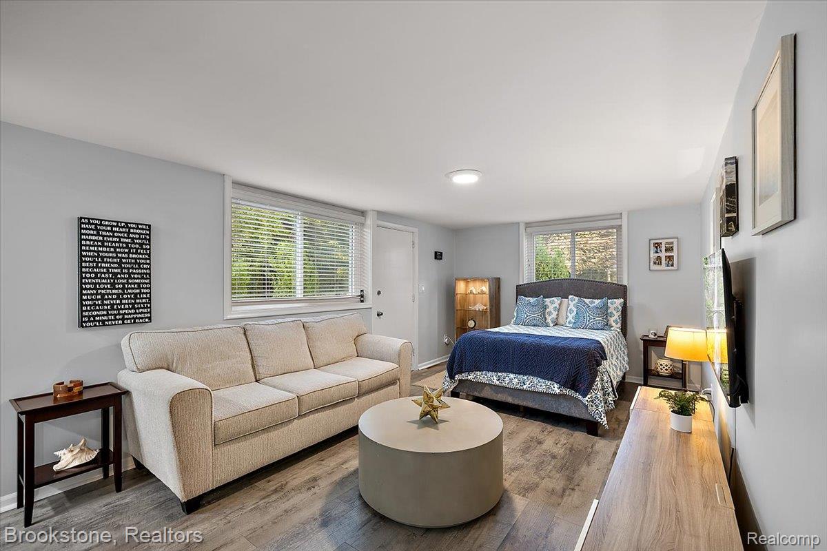 711 Hickory Heights Drive