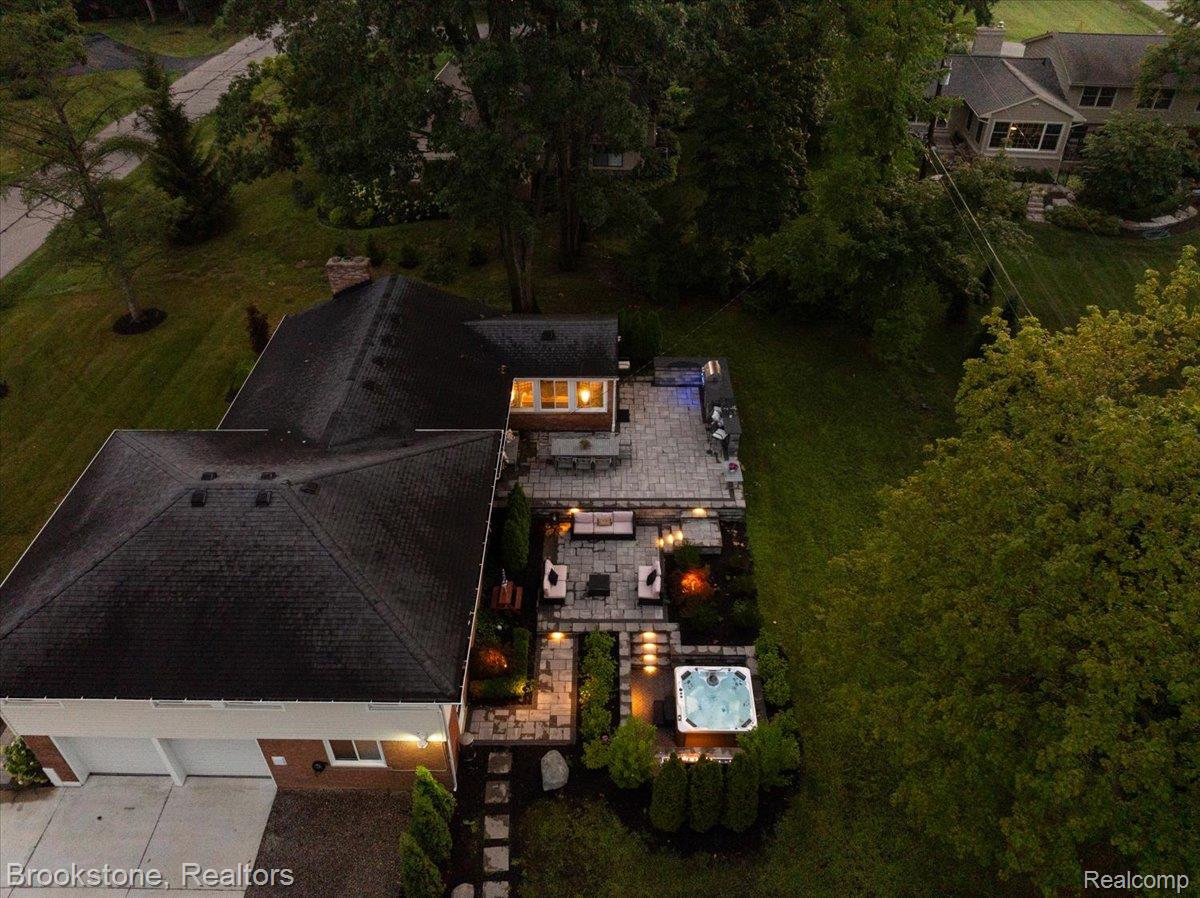 711 Hickory Heights Drive