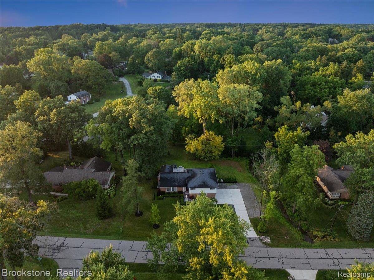 711 Hickory Heights Drive