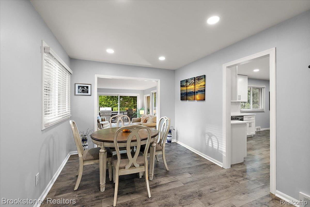 711 Hickory Heights Drive