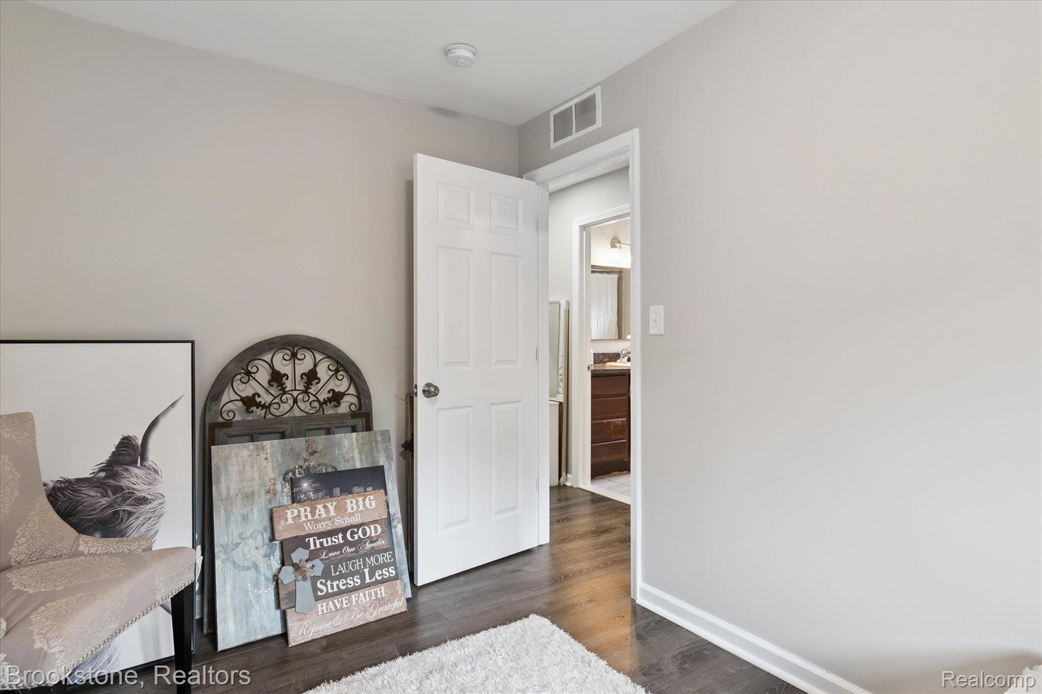 28249 Red Leaf Lane