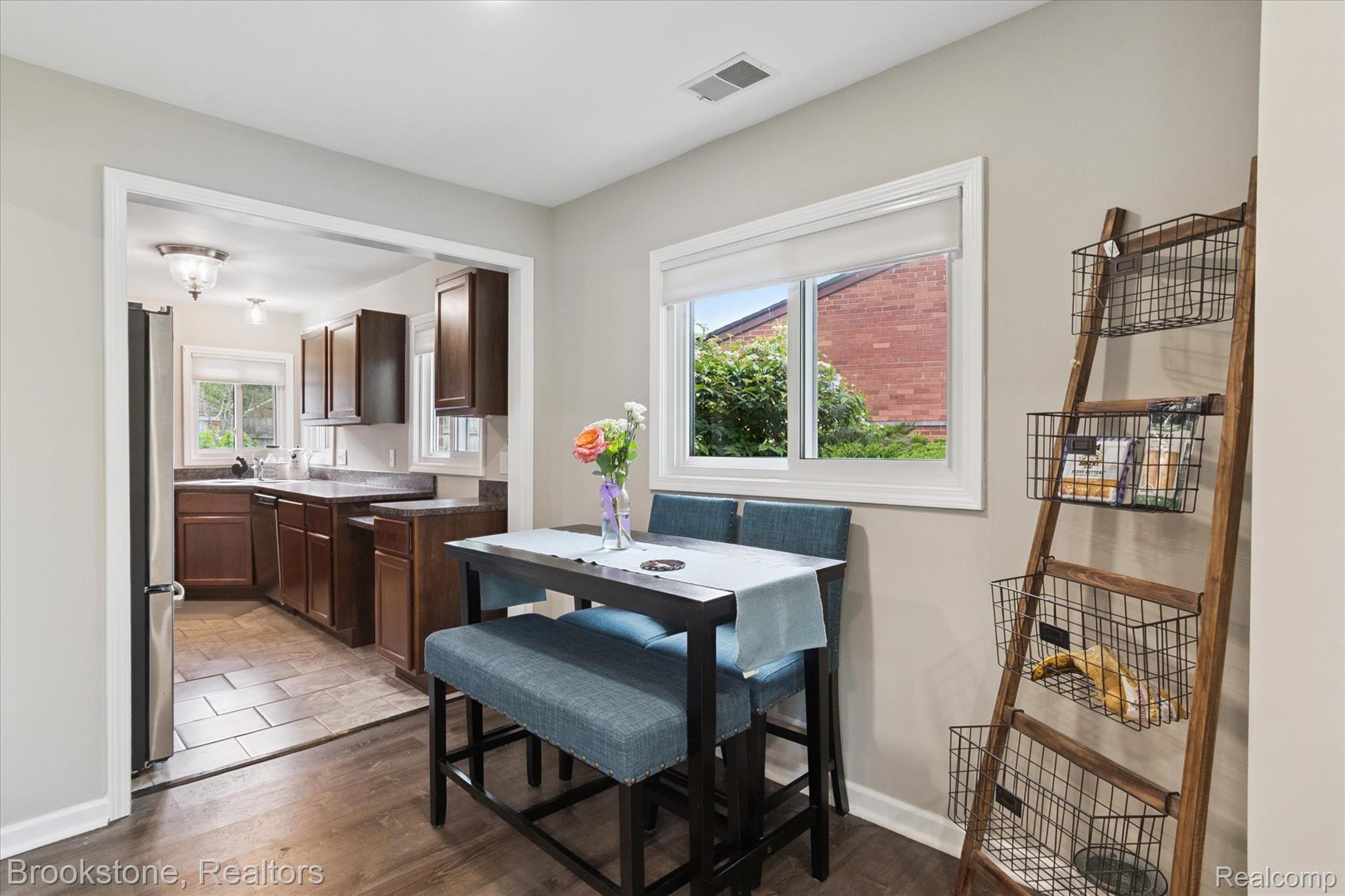 28249 Red Leaf Lane