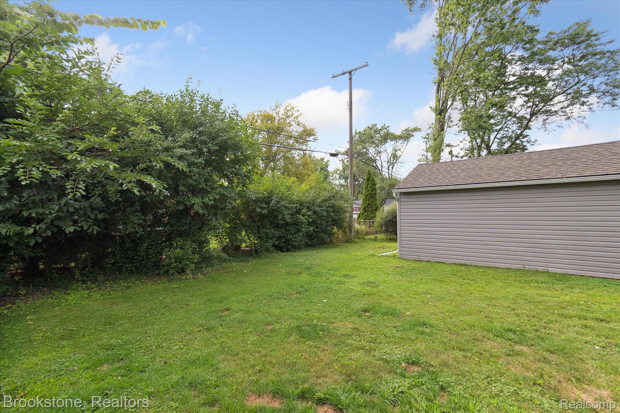 28249 Red Leaf Lane