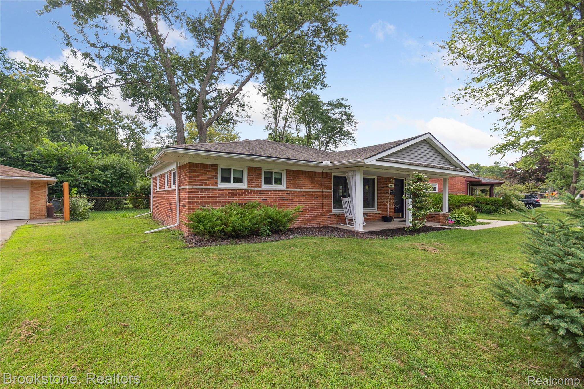 28249 Red Leaf Lane