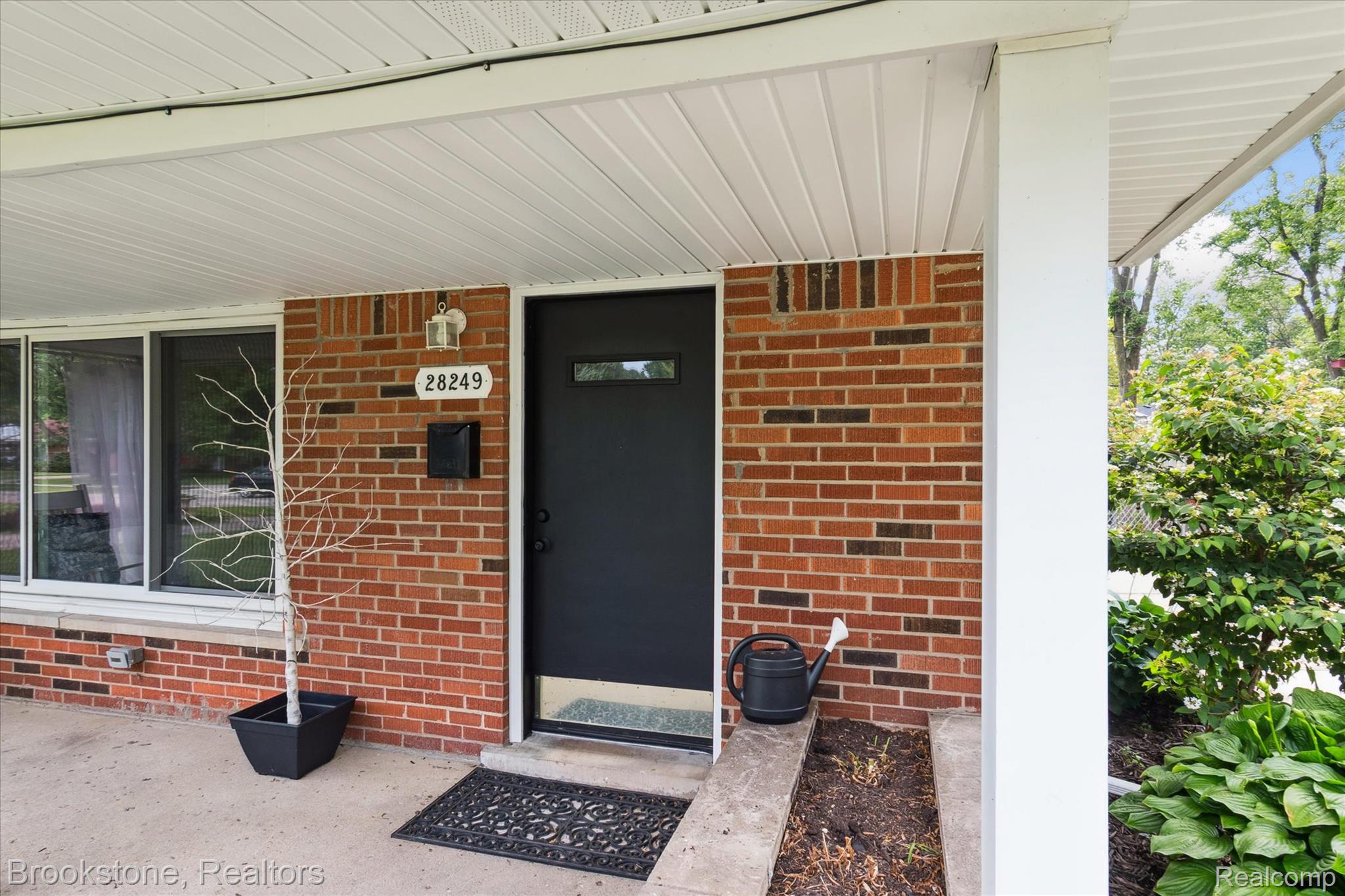 28249 Red Leaf Lane