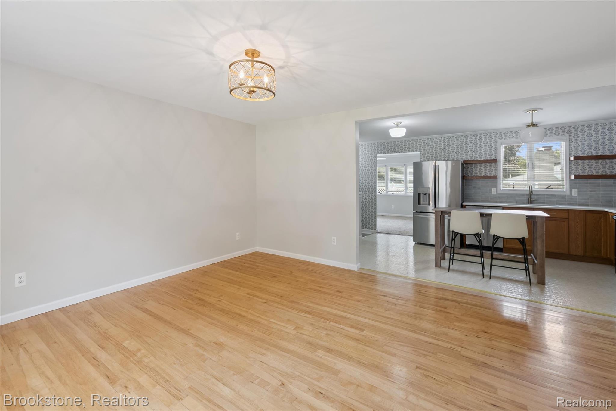 6040 Cramlane Drive