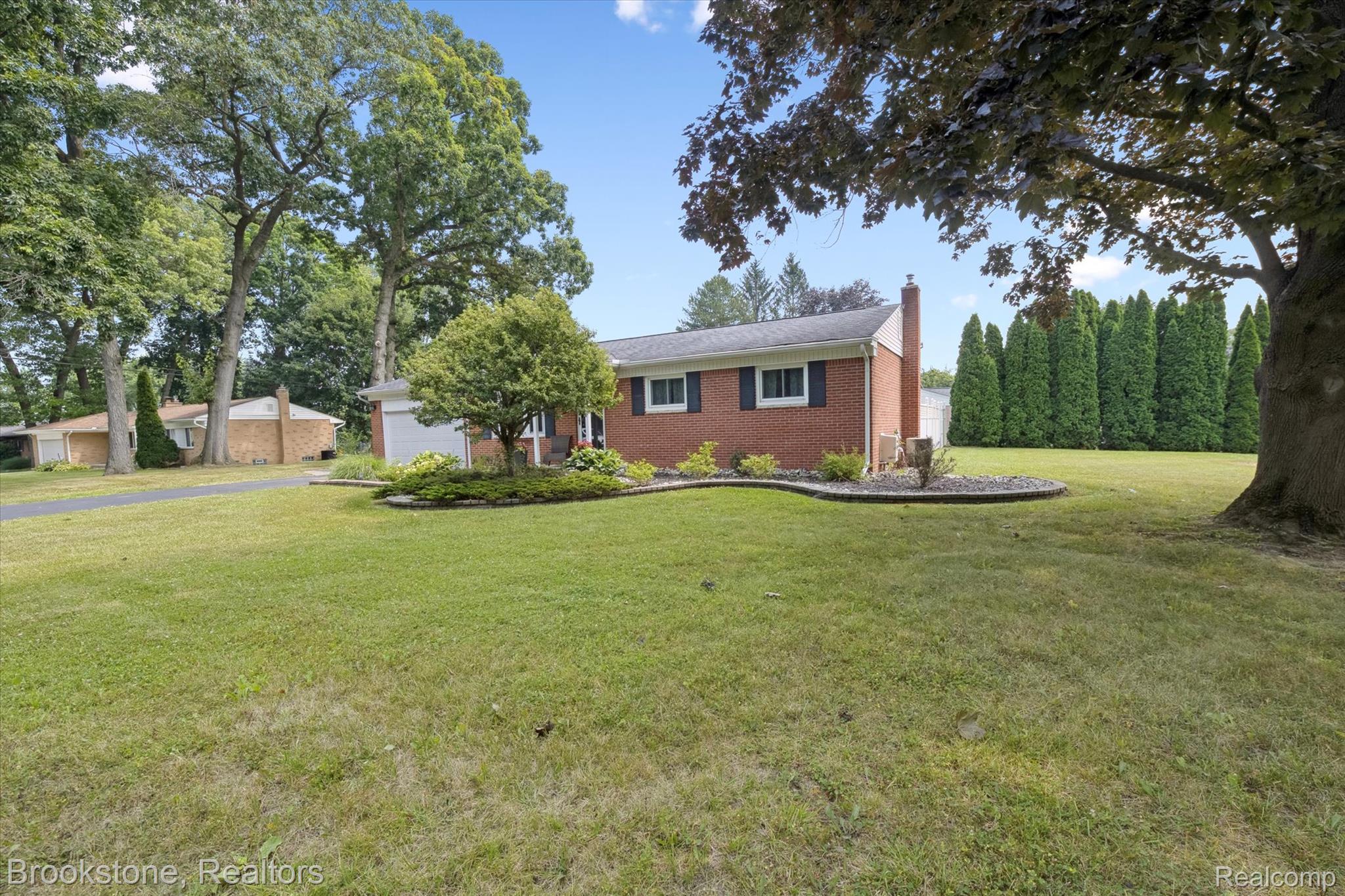 6040 Cramlane Drive