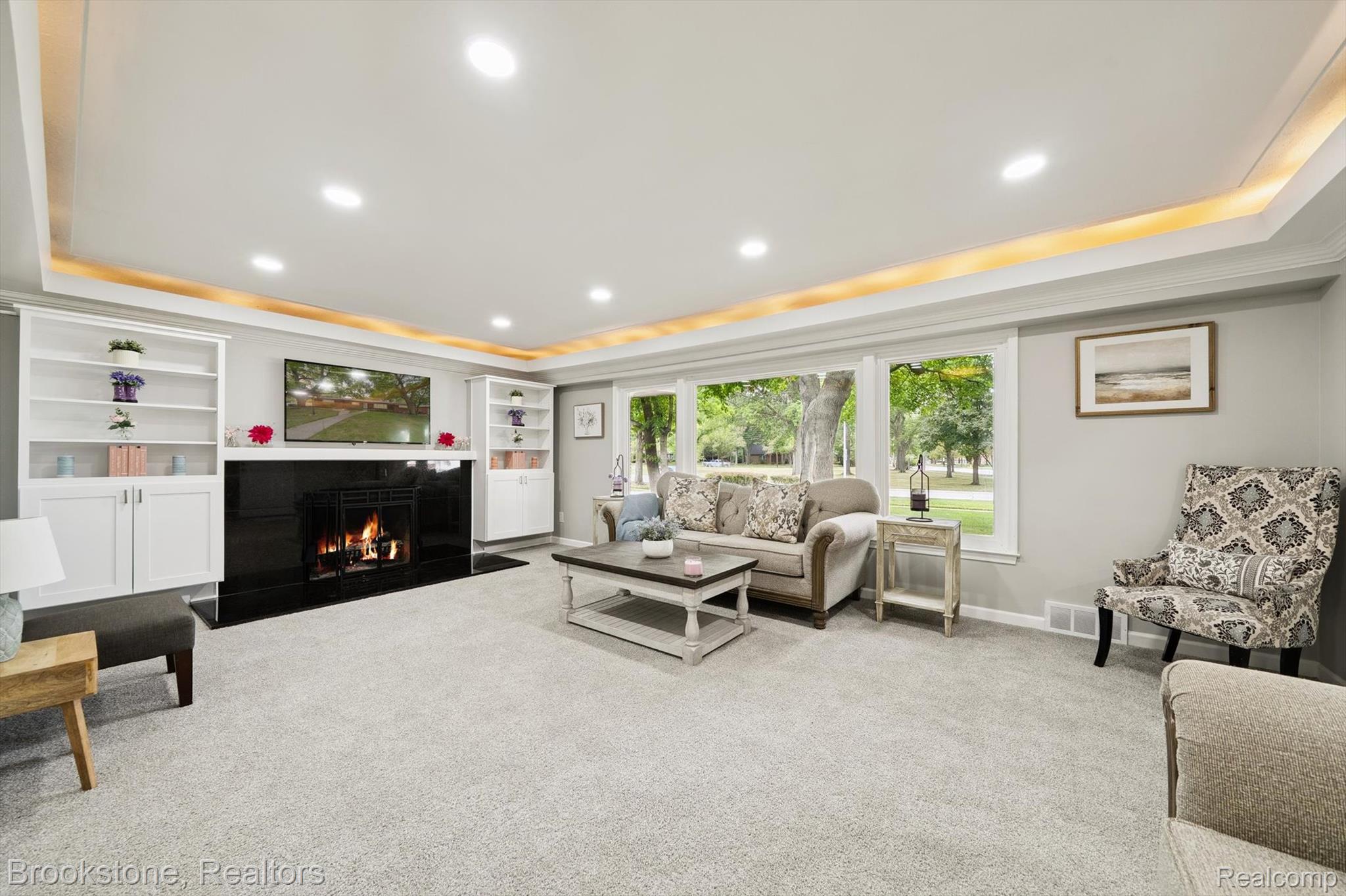 2211 Parkside Street