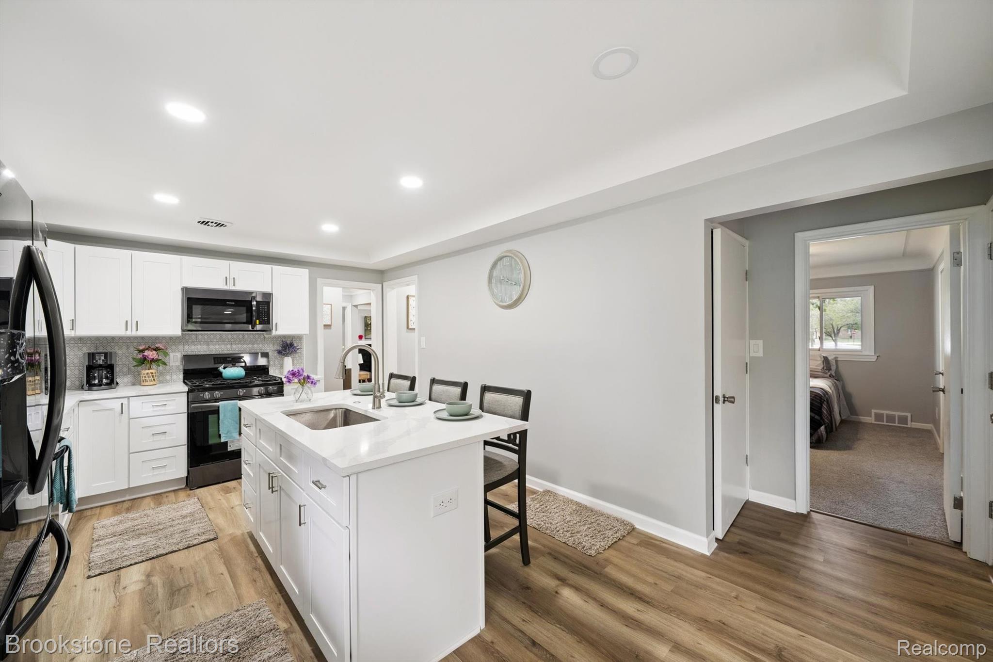 2211 Parkside Street