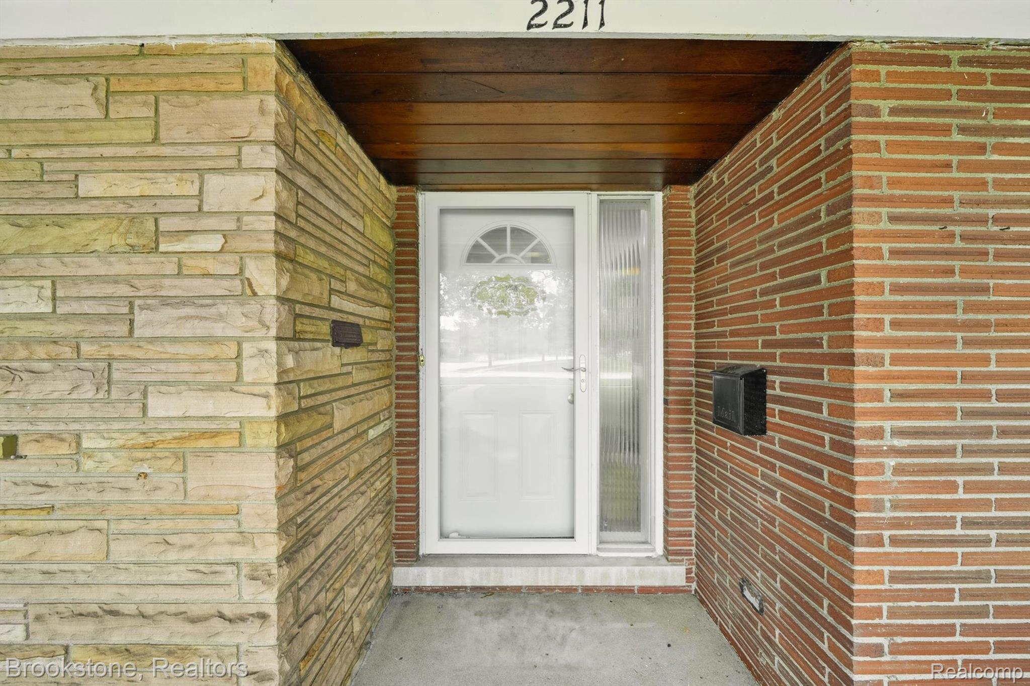 2211 Parkside Street