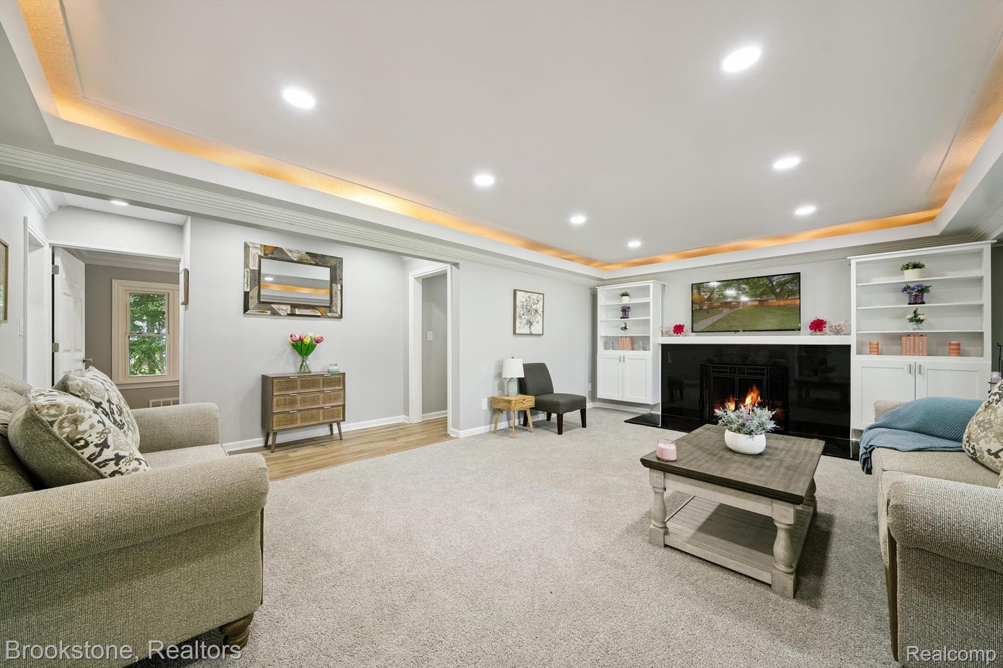 2211 Parkside Street