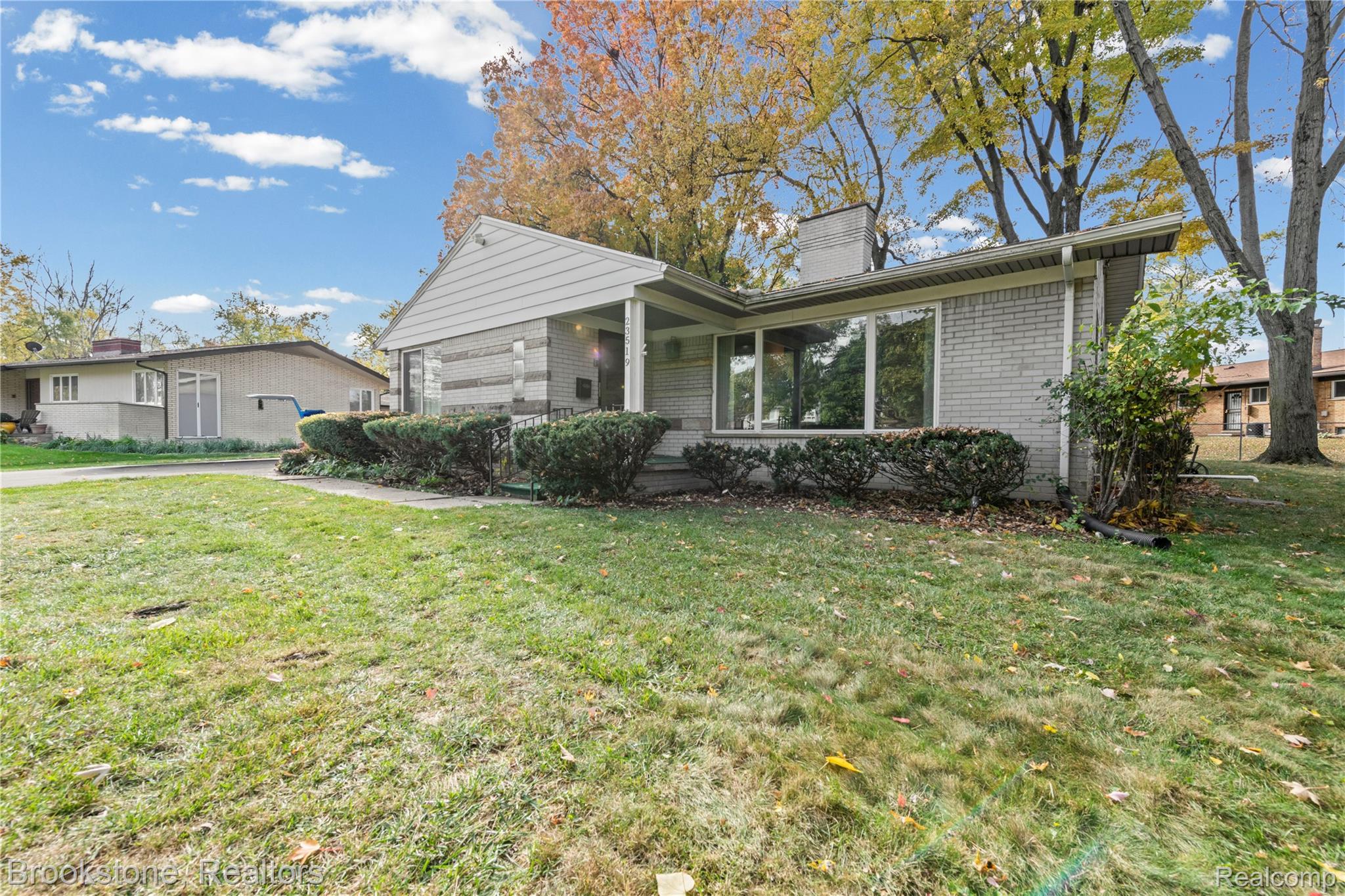 23519 Meadow Park