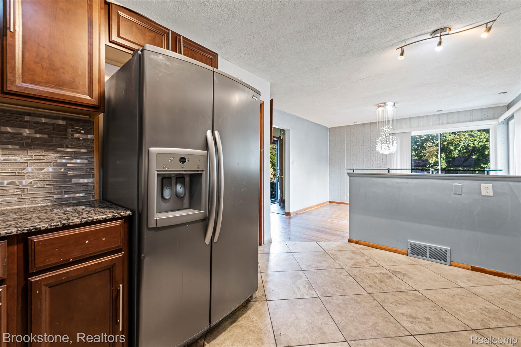 23519 Meadow Park