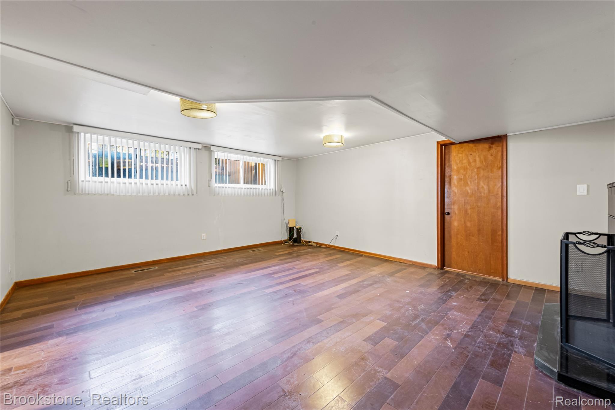 23519 Meadow Park