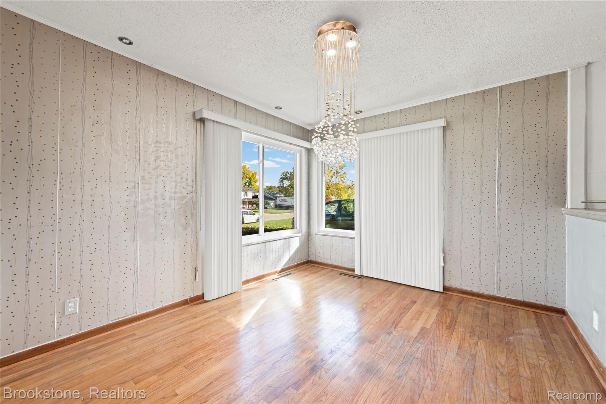 23519 Meadow Park