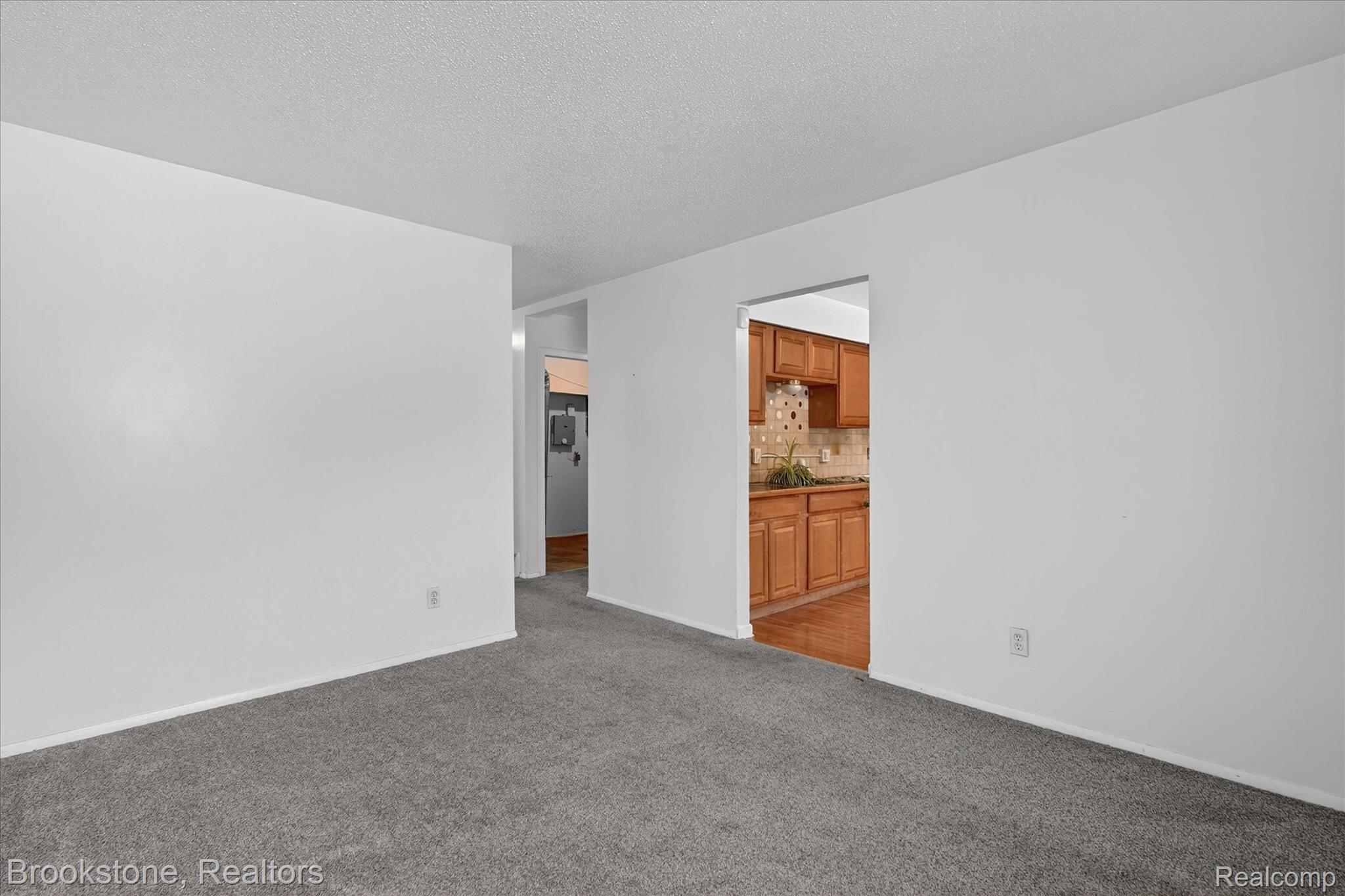 1034 E Alma Avenue
