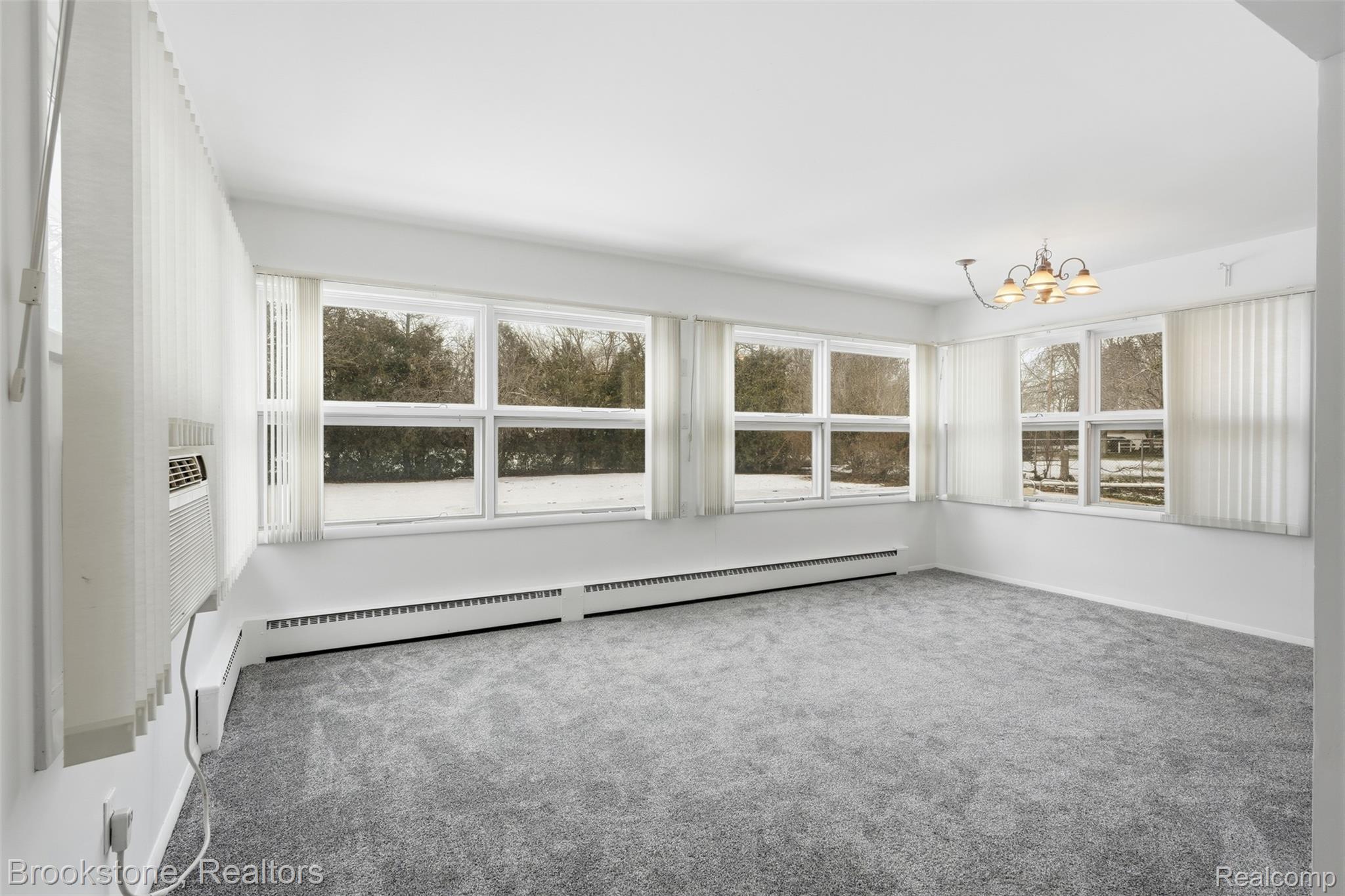12 Iota Place