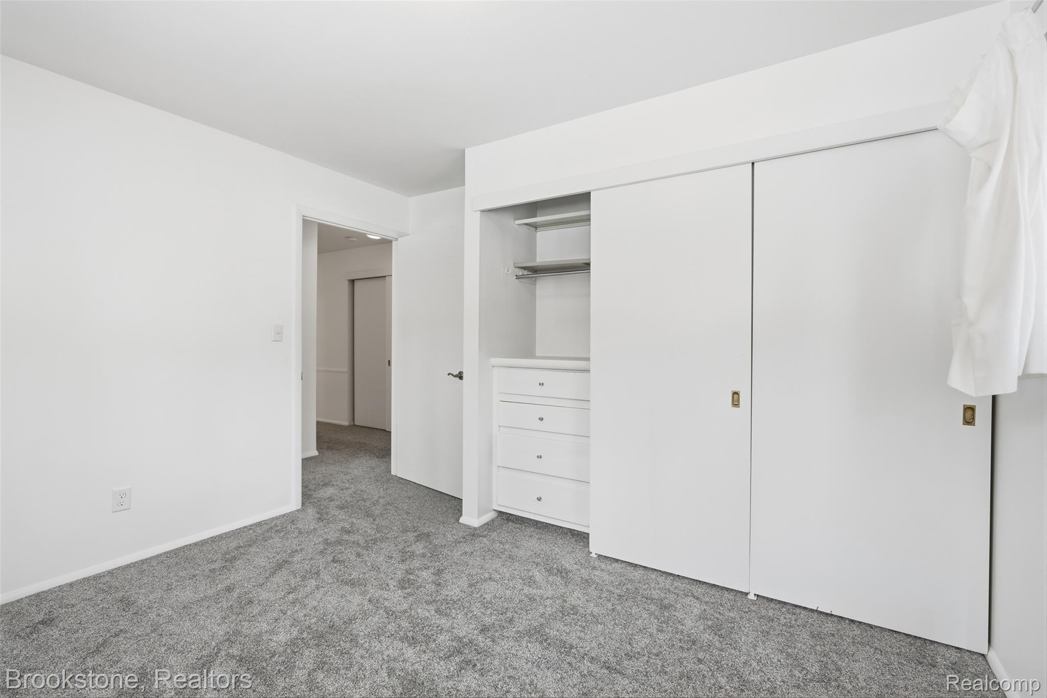 12 Iota Place