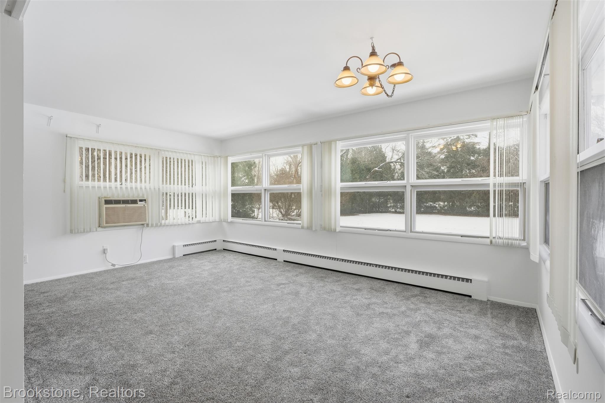 12 Iota Place