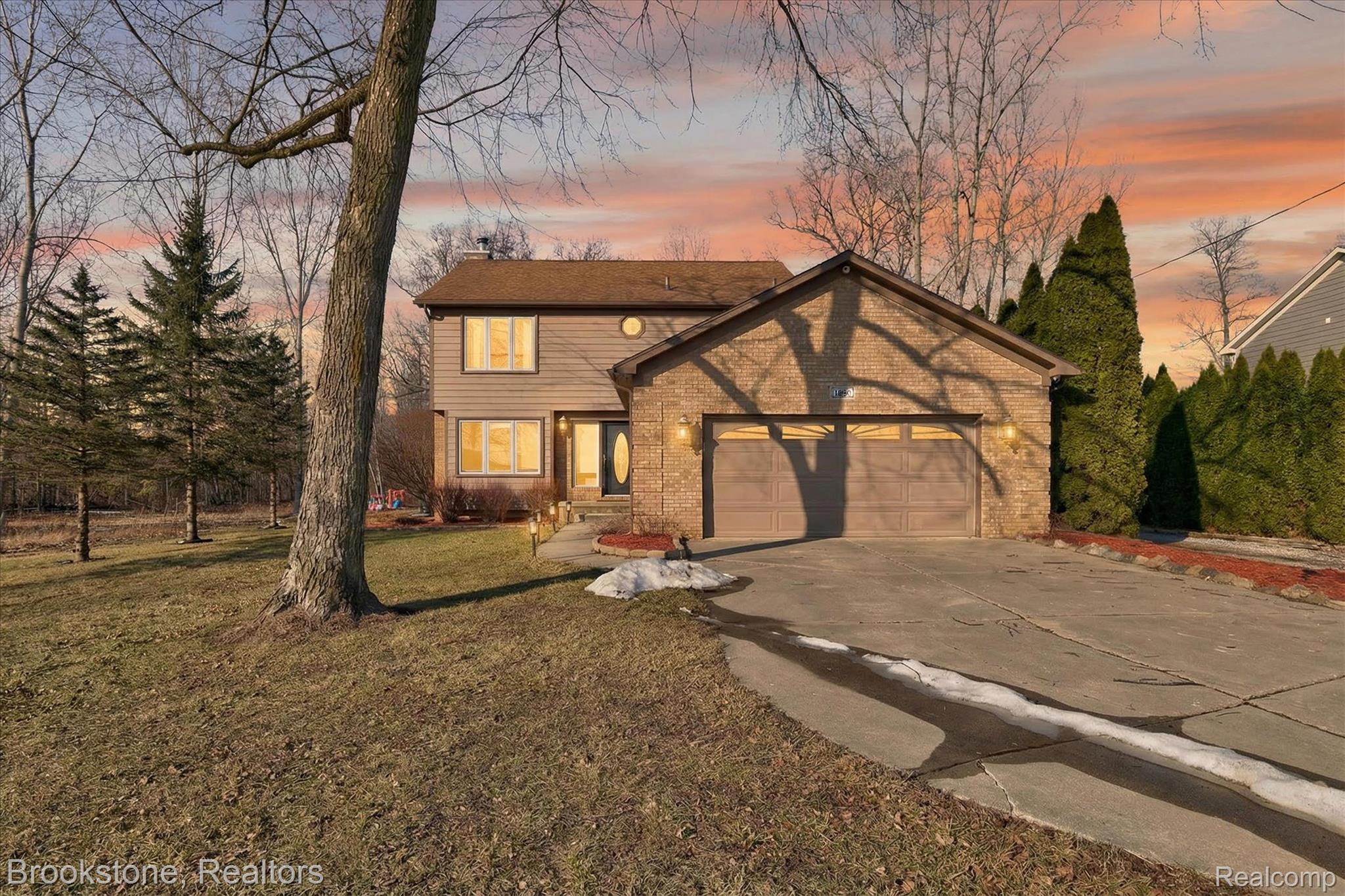 1980 Oakville Waltz Road