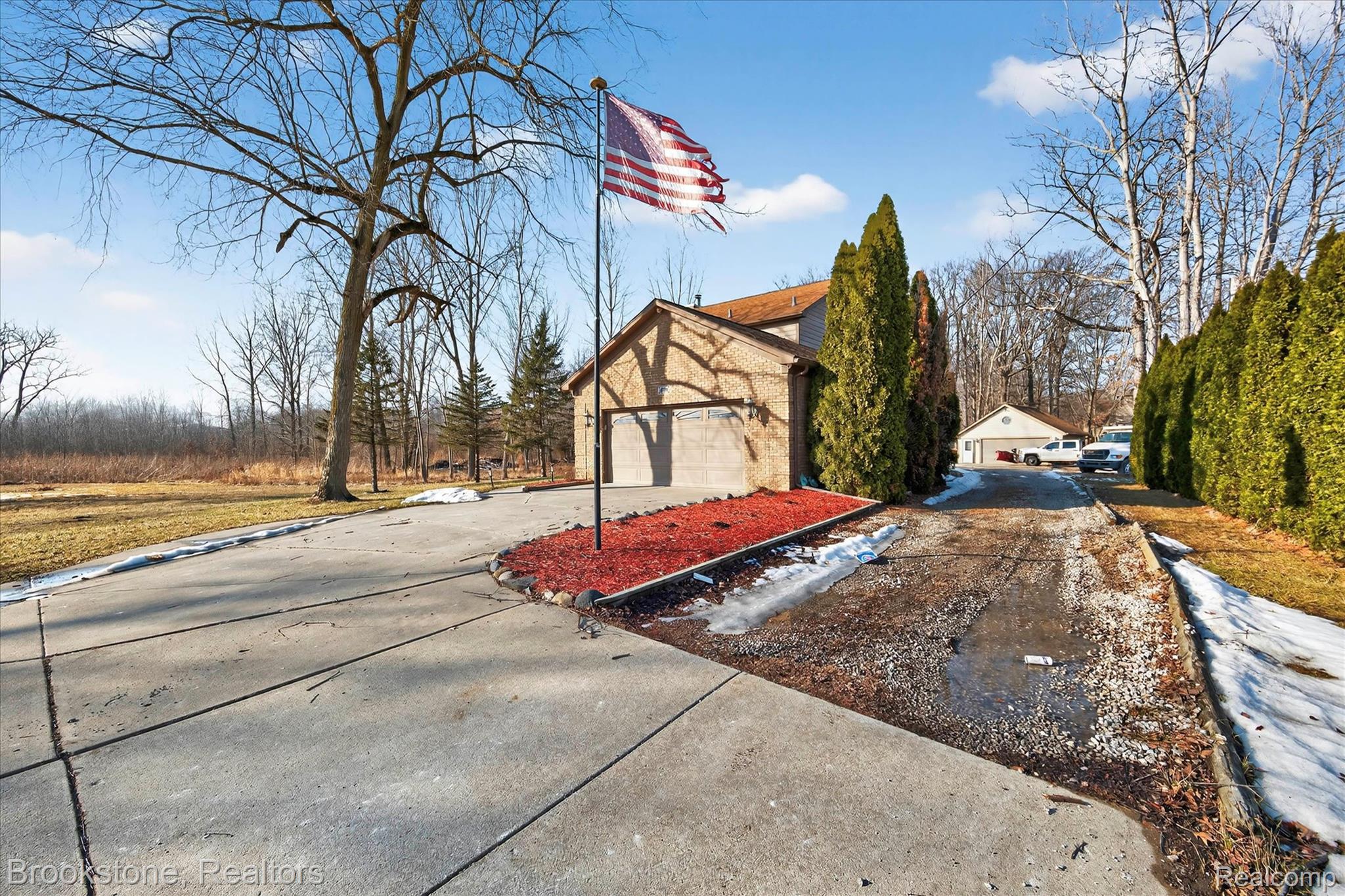 1980 Oakville Waltz Road