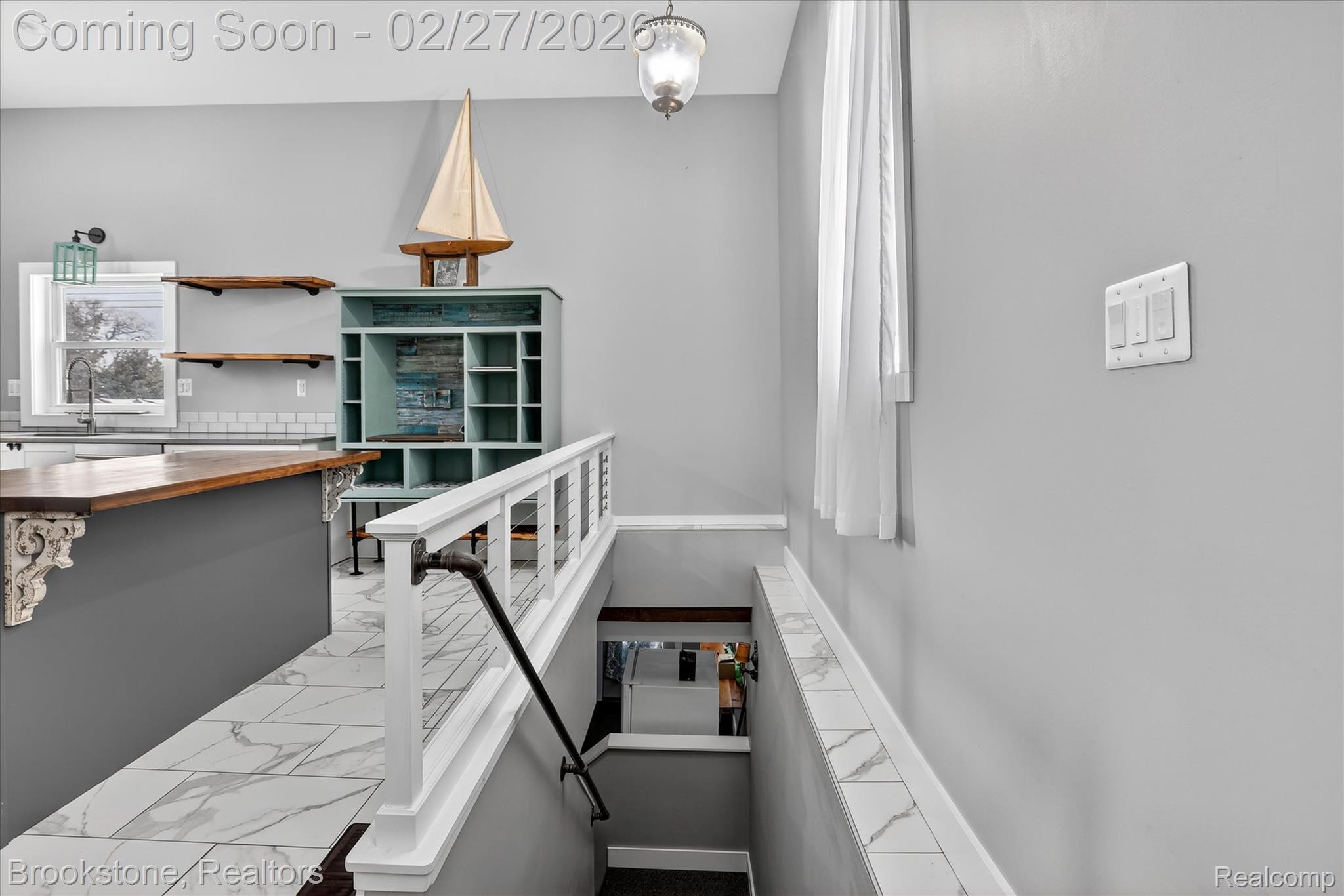 2450 N Lakeshore Road