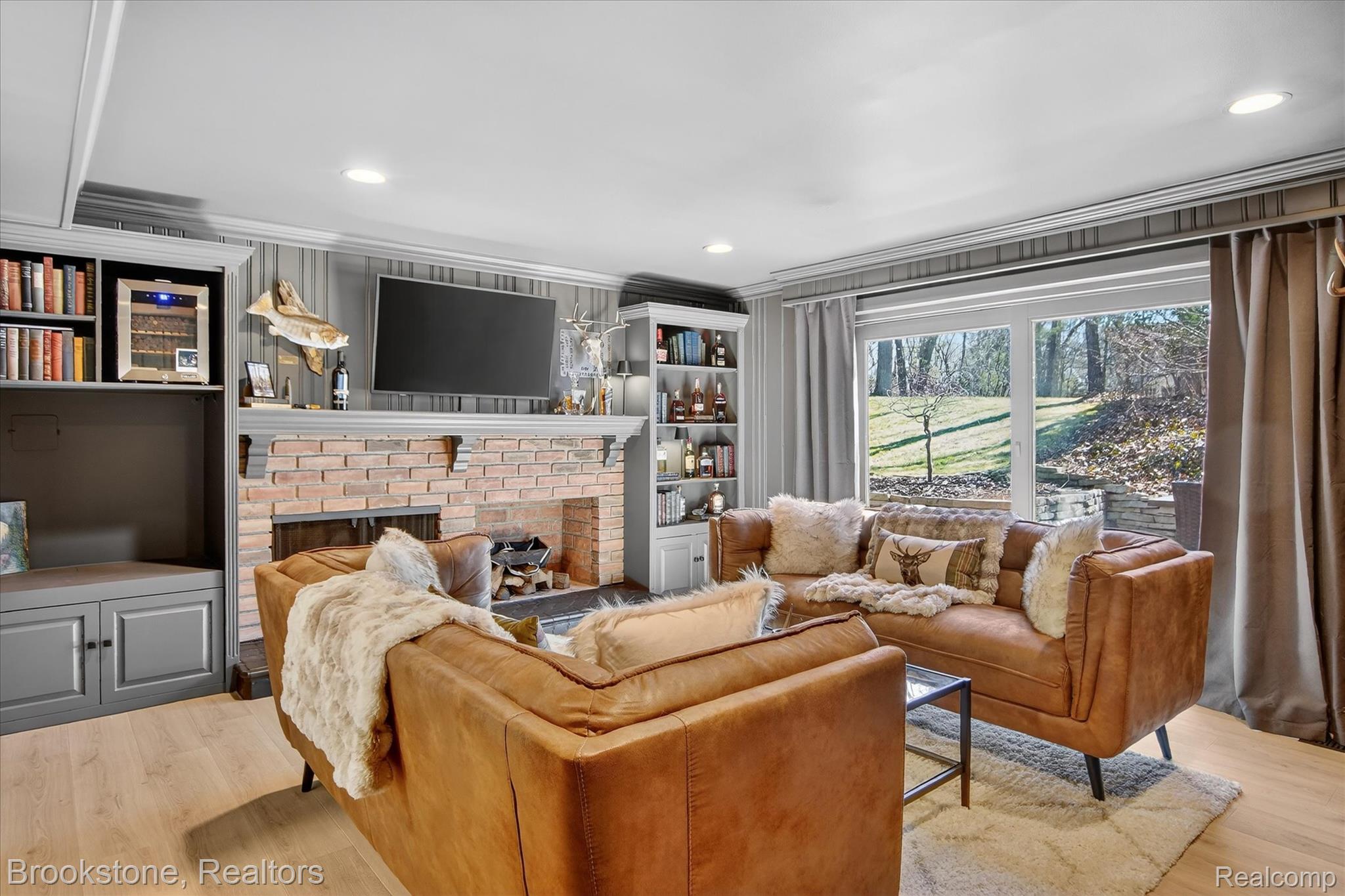 754 N Valley Chase Road