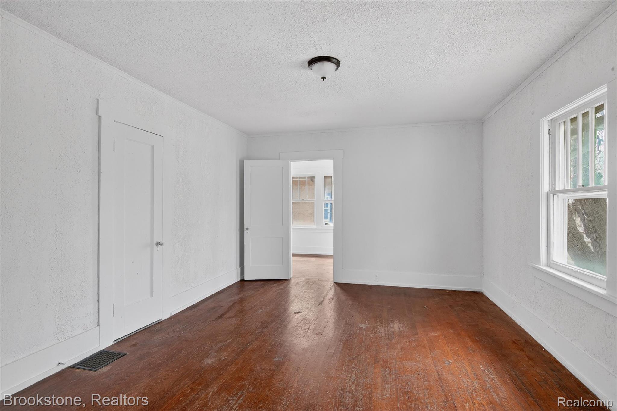 319 Homecrest Road