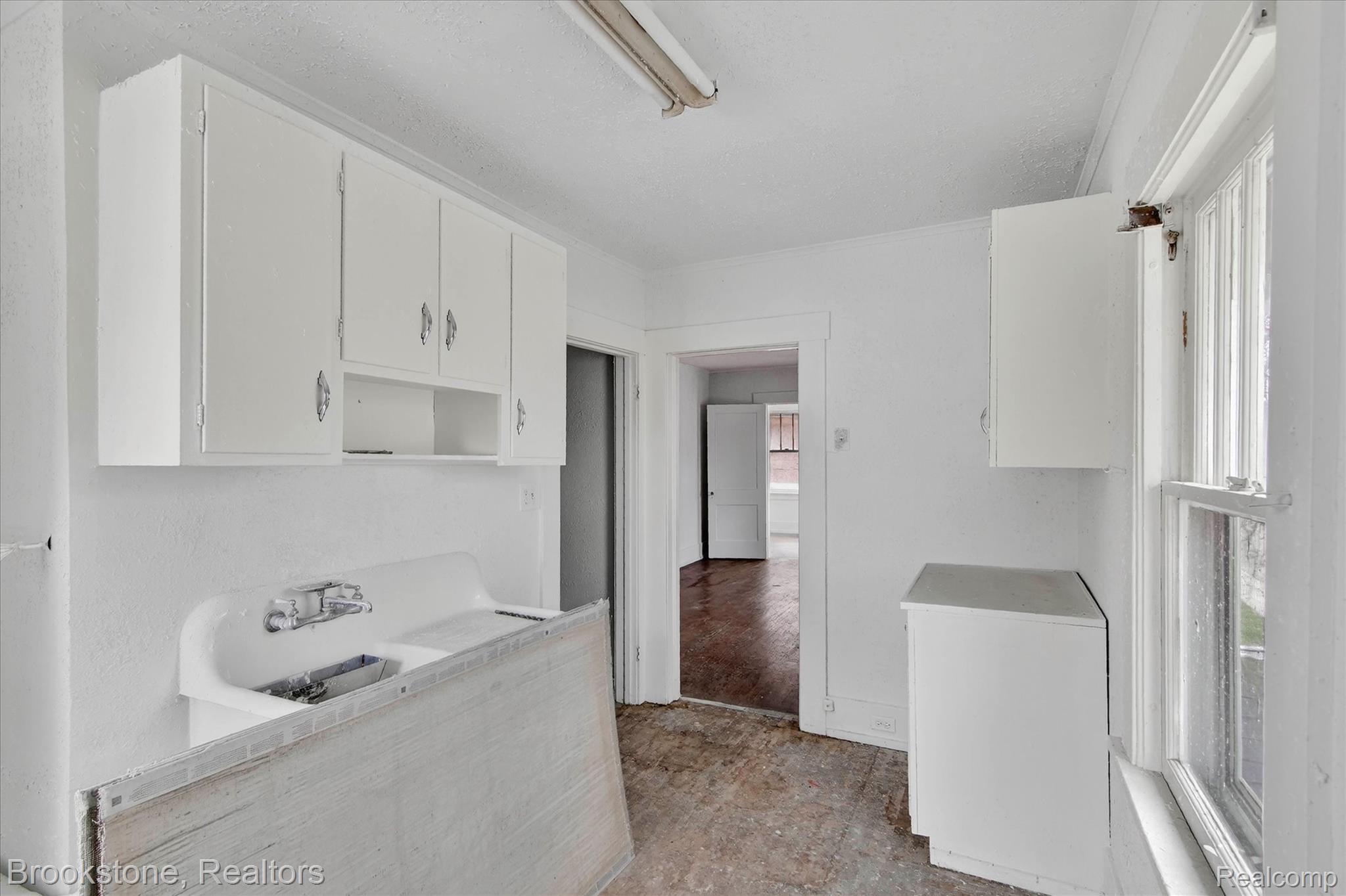 319 Homecrest Road