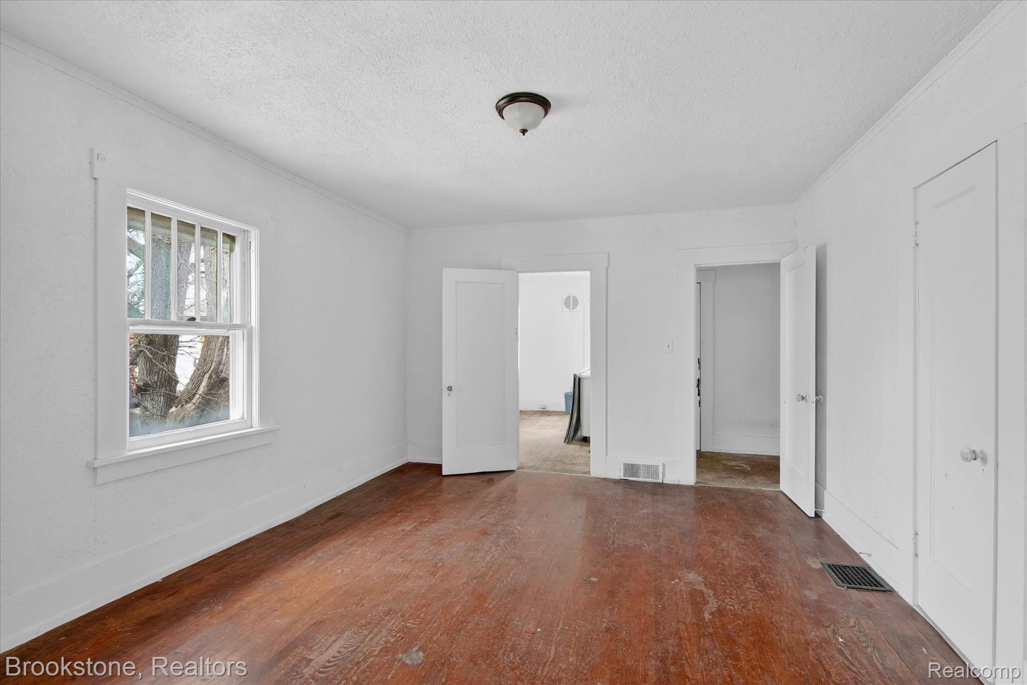 319 Homecrest Road