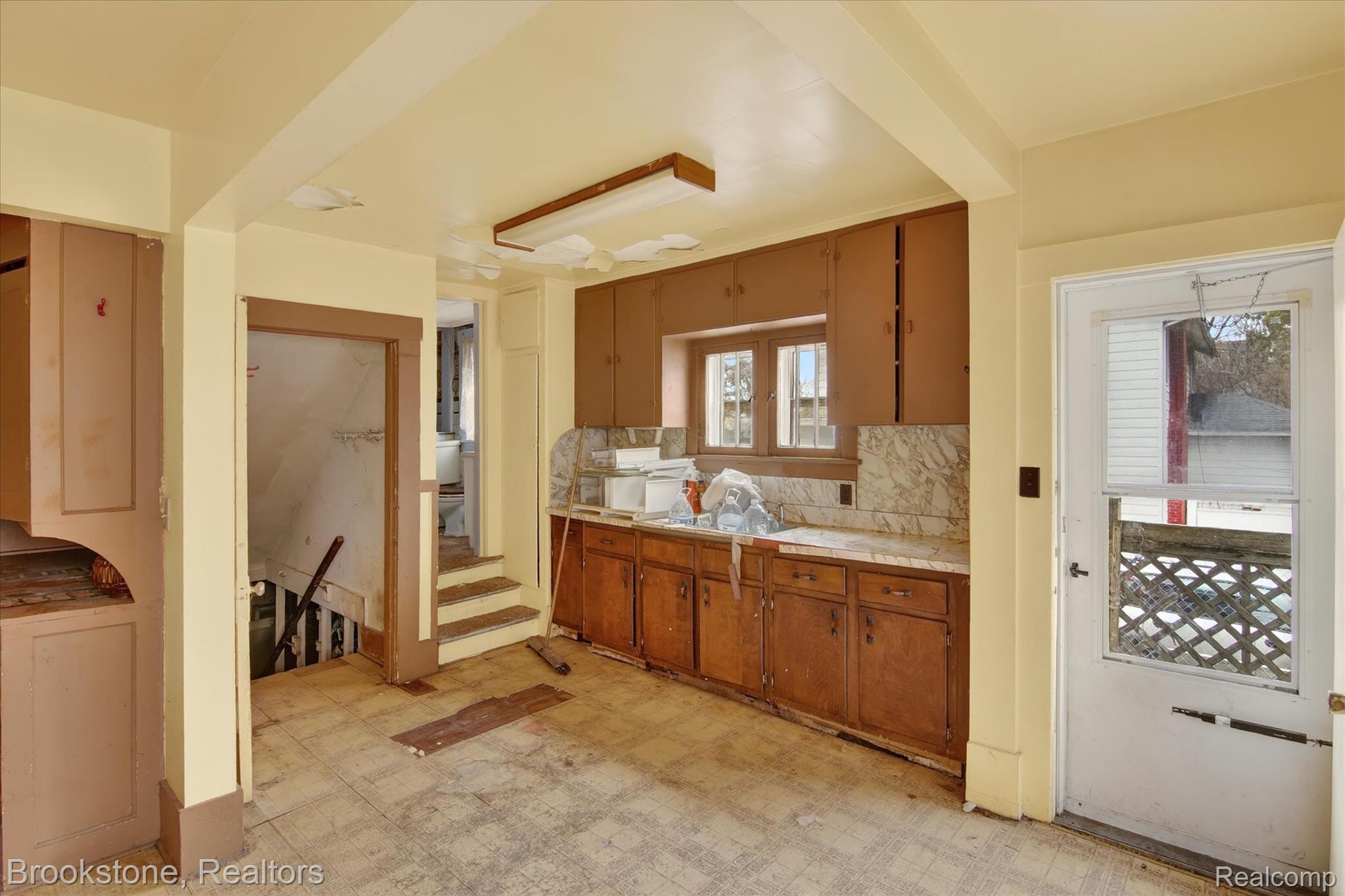 319 Homecrest Road