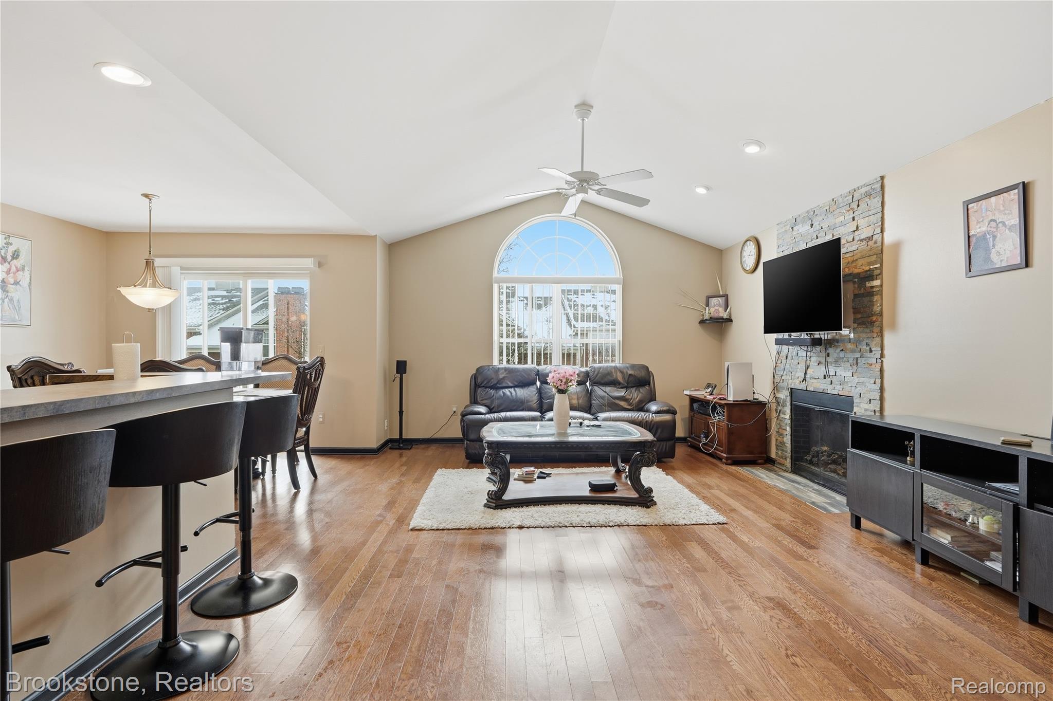 15308 Yale Drive