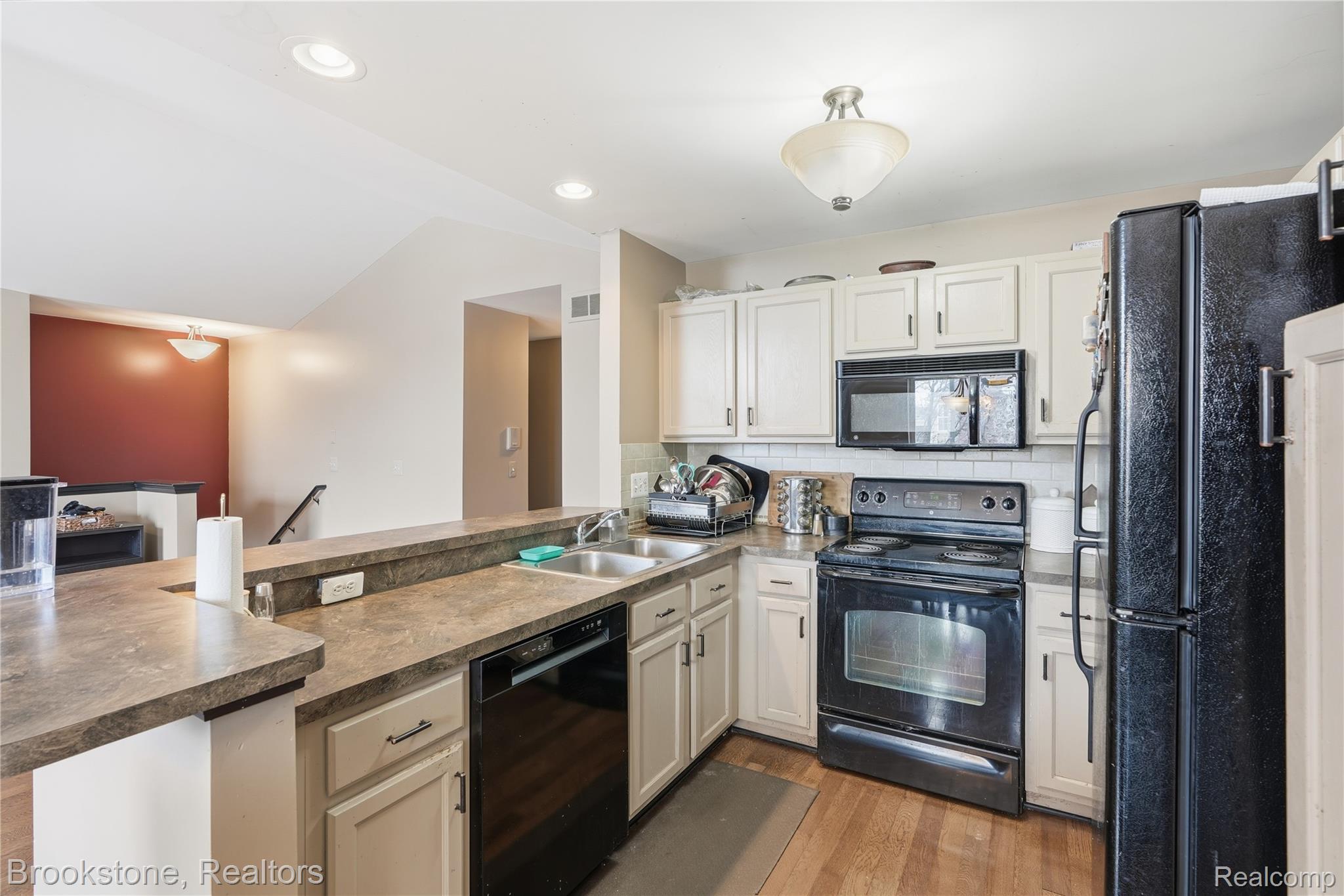 15308 Yale Drive