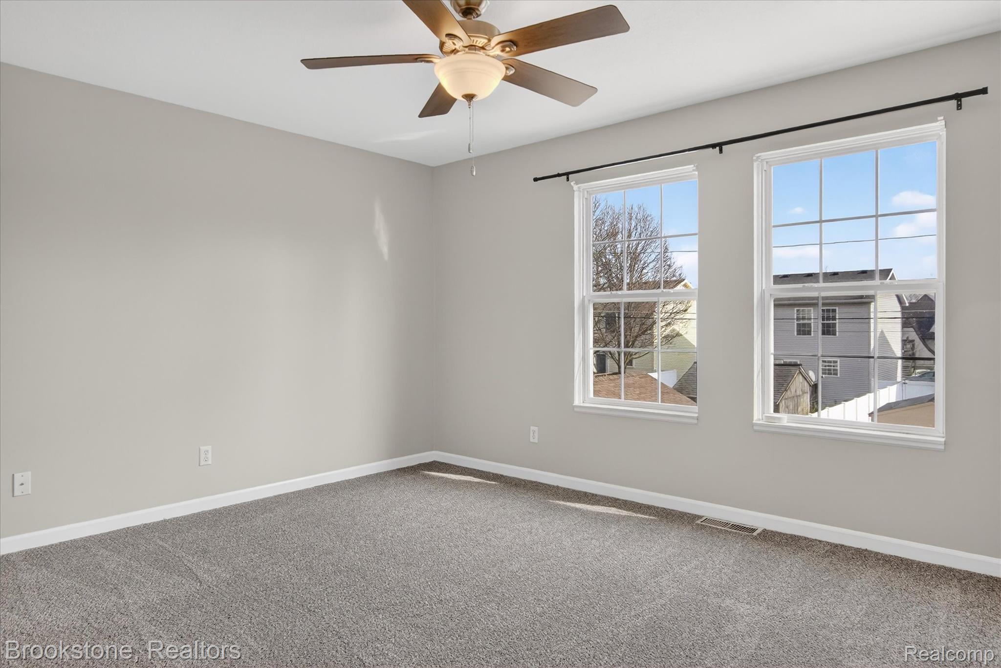 116 Maple Boulevard