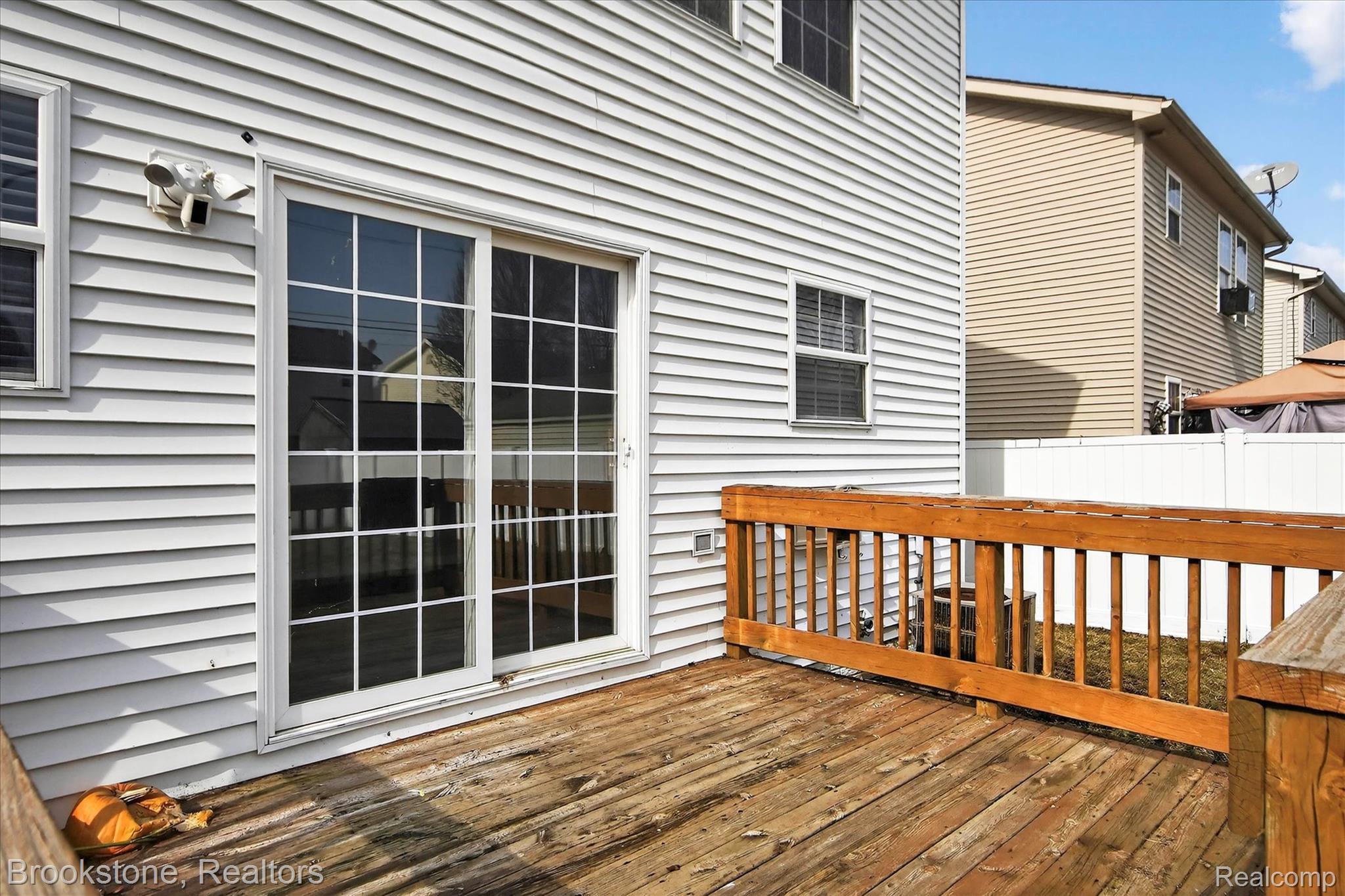 116 Maple Boulevard