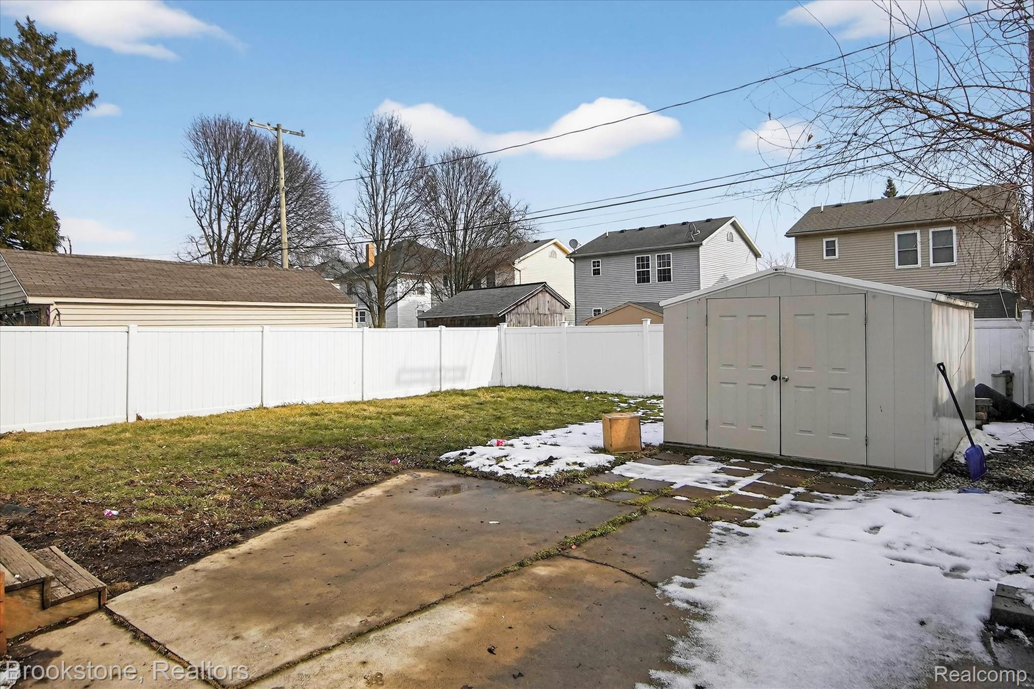 116 Maple Boulevard