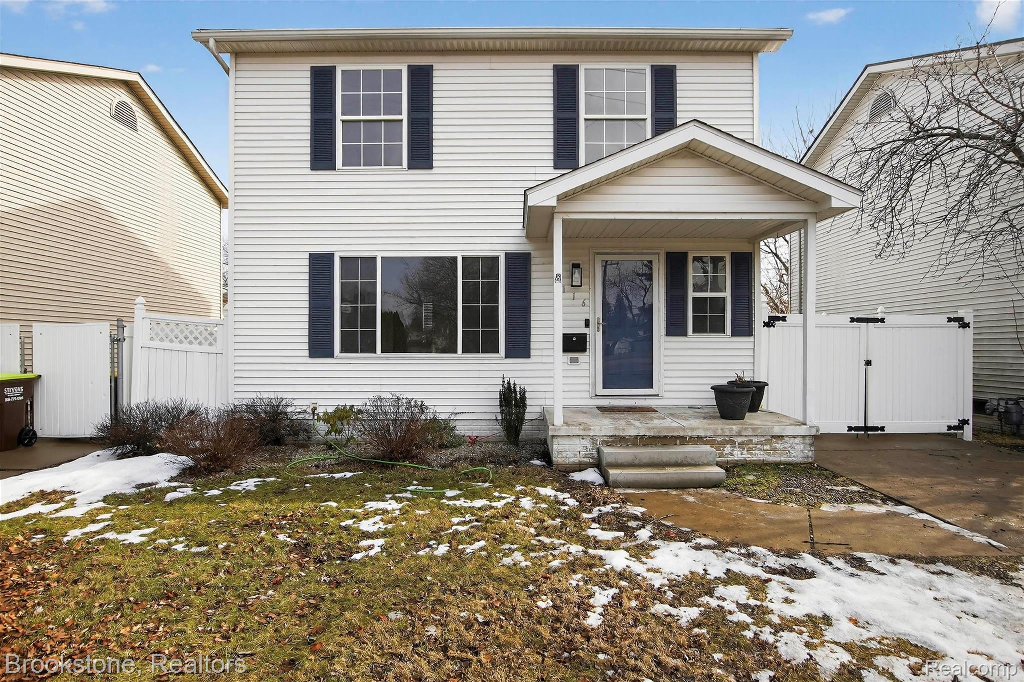 116 Maple Boulevard