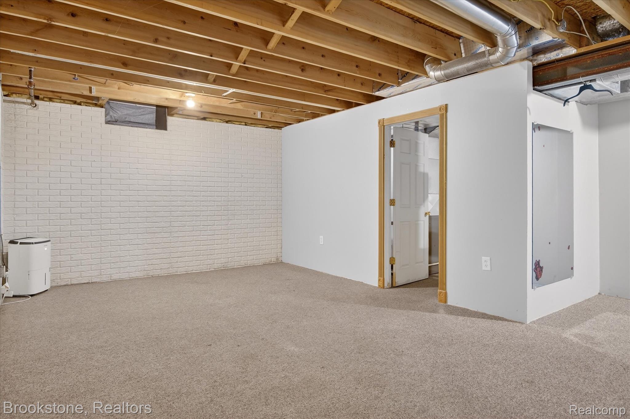116 Maple Boulevard