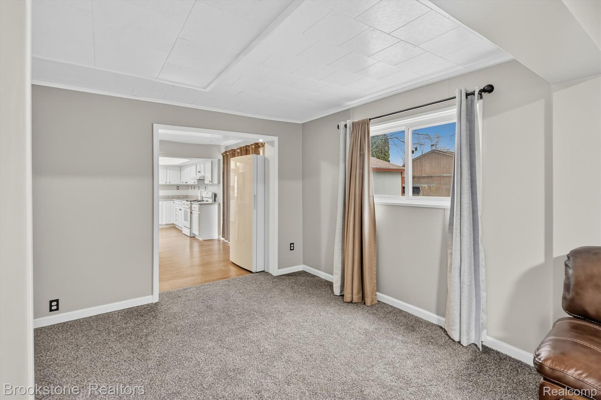 32260 Oscoda Court