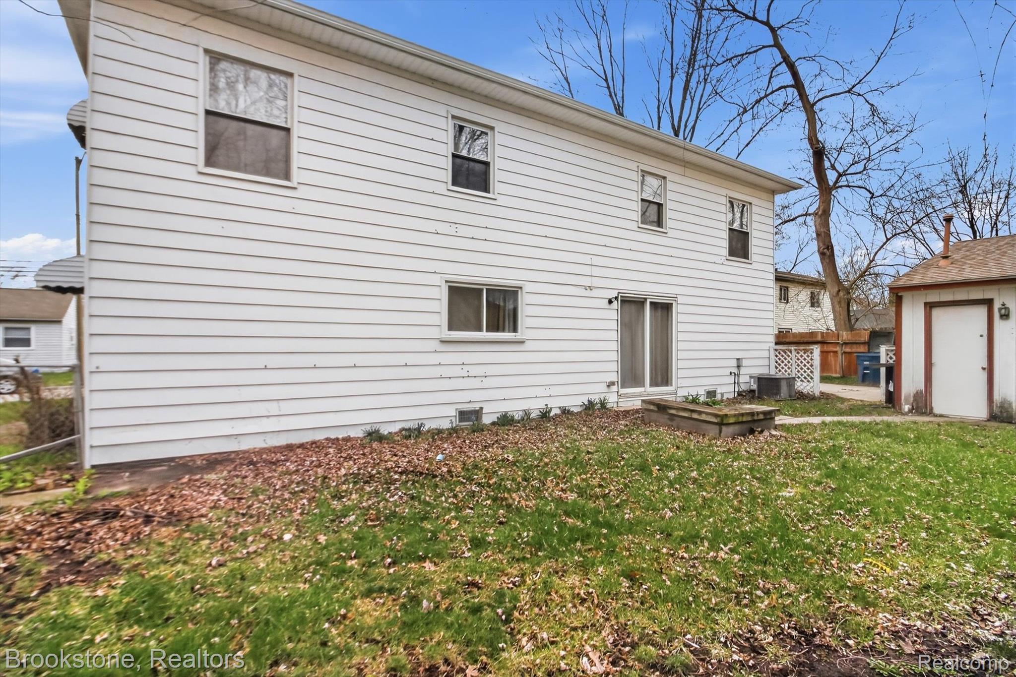 32260 Oscoda Court