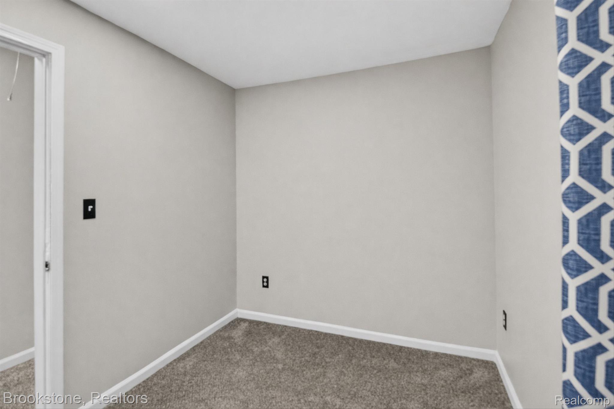32260 Oscoda Court