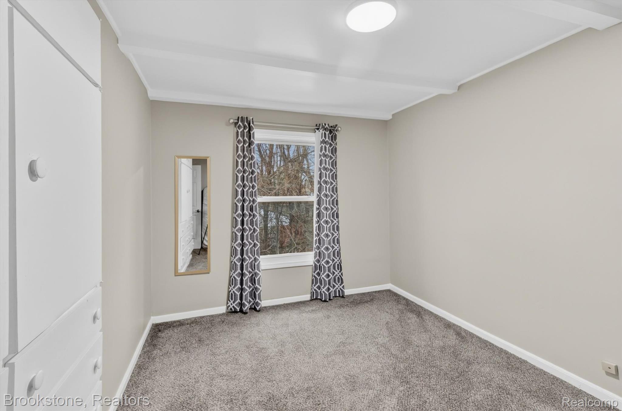 32260 Oscoda Court